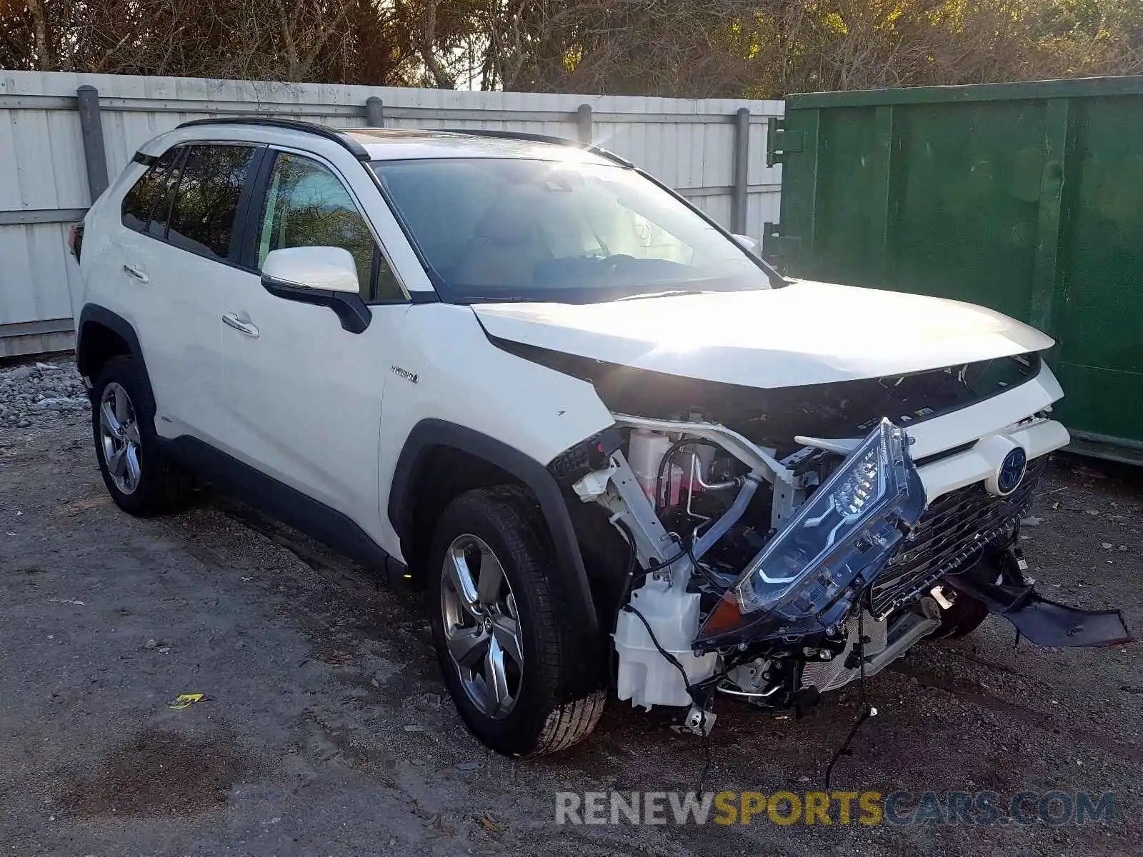 1 Photograph of a damaged car 2T3DWRFV7KW038766 TOYOTA RAV4 2019