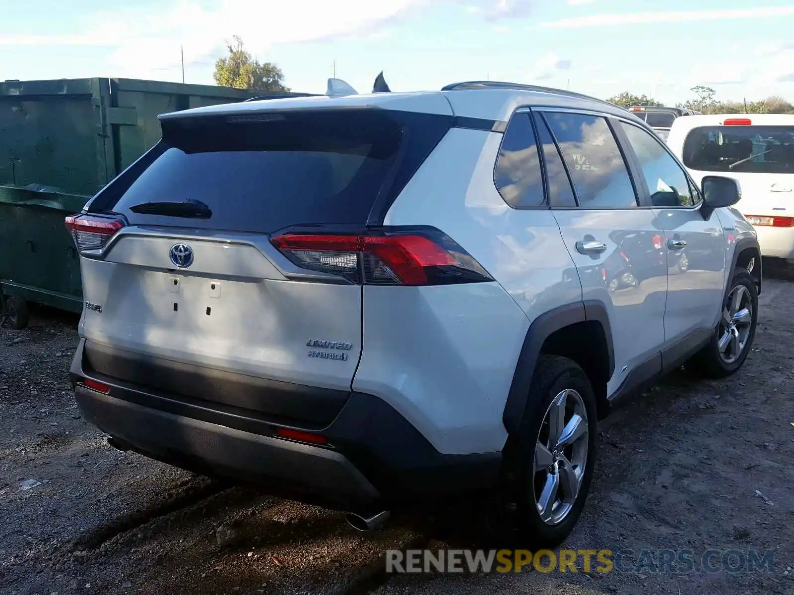 4 Photograph of a damaged car 2T3DWRFV7KW038766 TOYOTA RAV4 2019