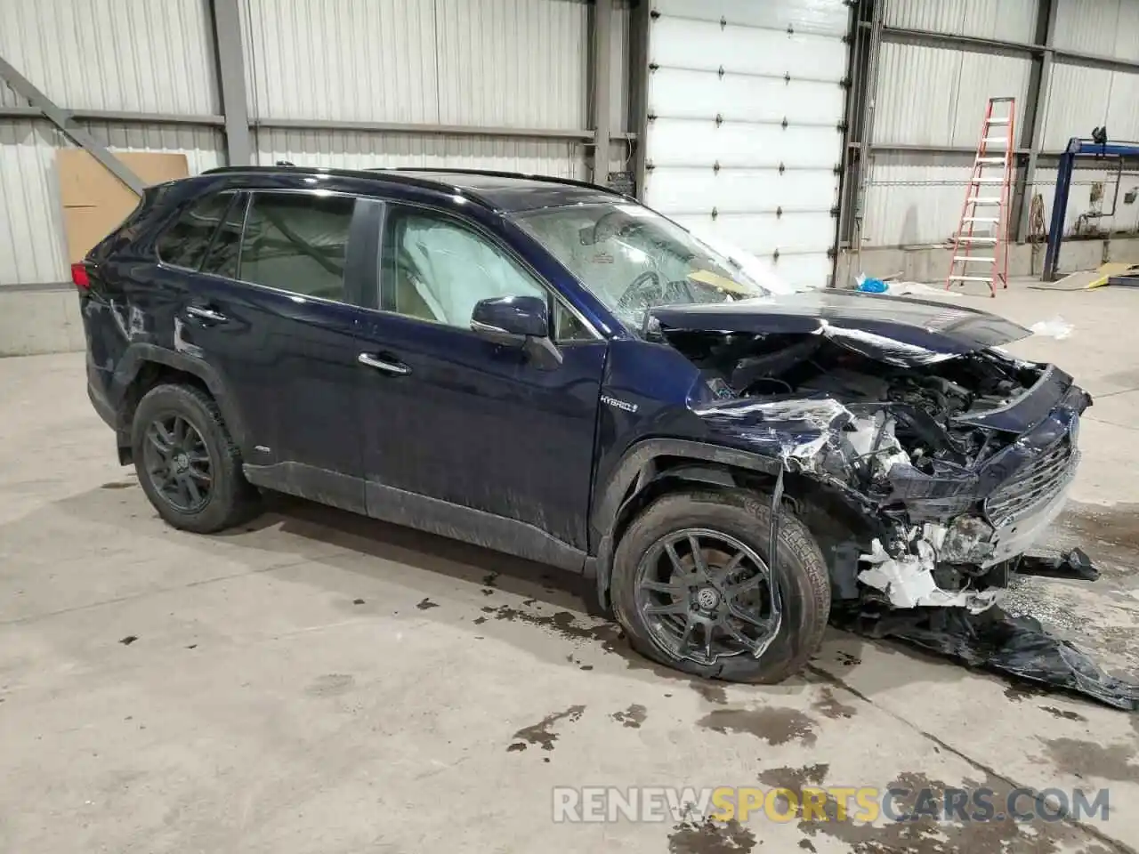 4 Photograph of a damaged car 2T3DWRFV8KW014816 TOYOTA RAV4 2019