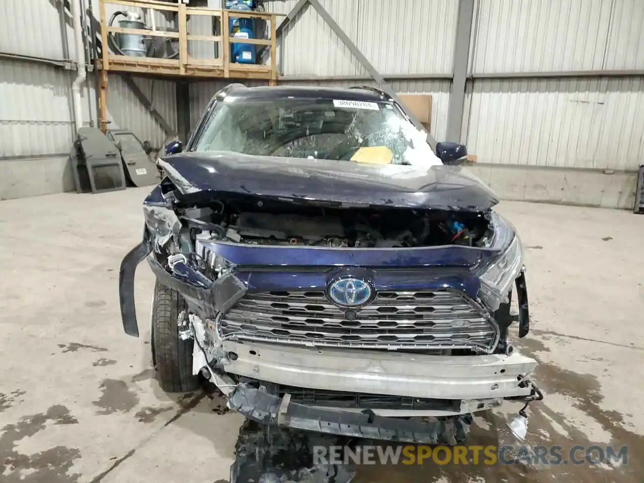 5 Photograph of a damaged car 2T3DWRFV8KW014816 TOYOTA RAV4 2019
