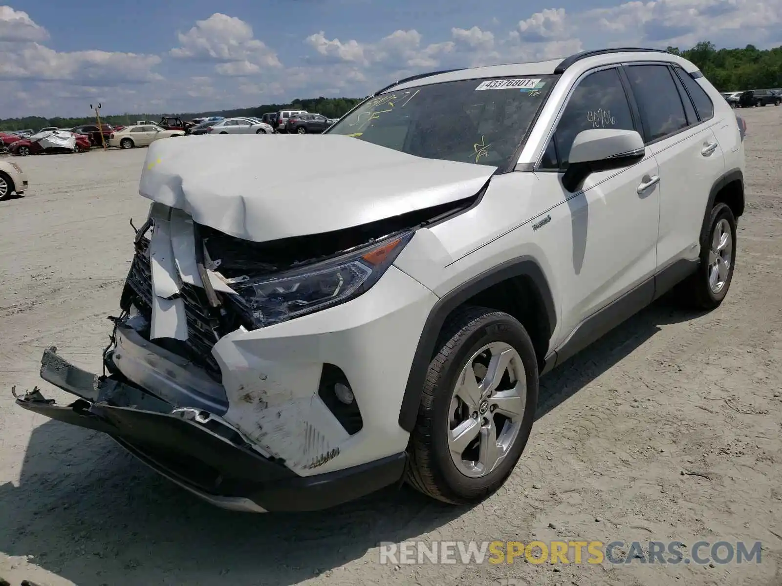 2 Photograph of a damaged car 2T3DWRFV8KW020499 TOYOTA RAV4 2019