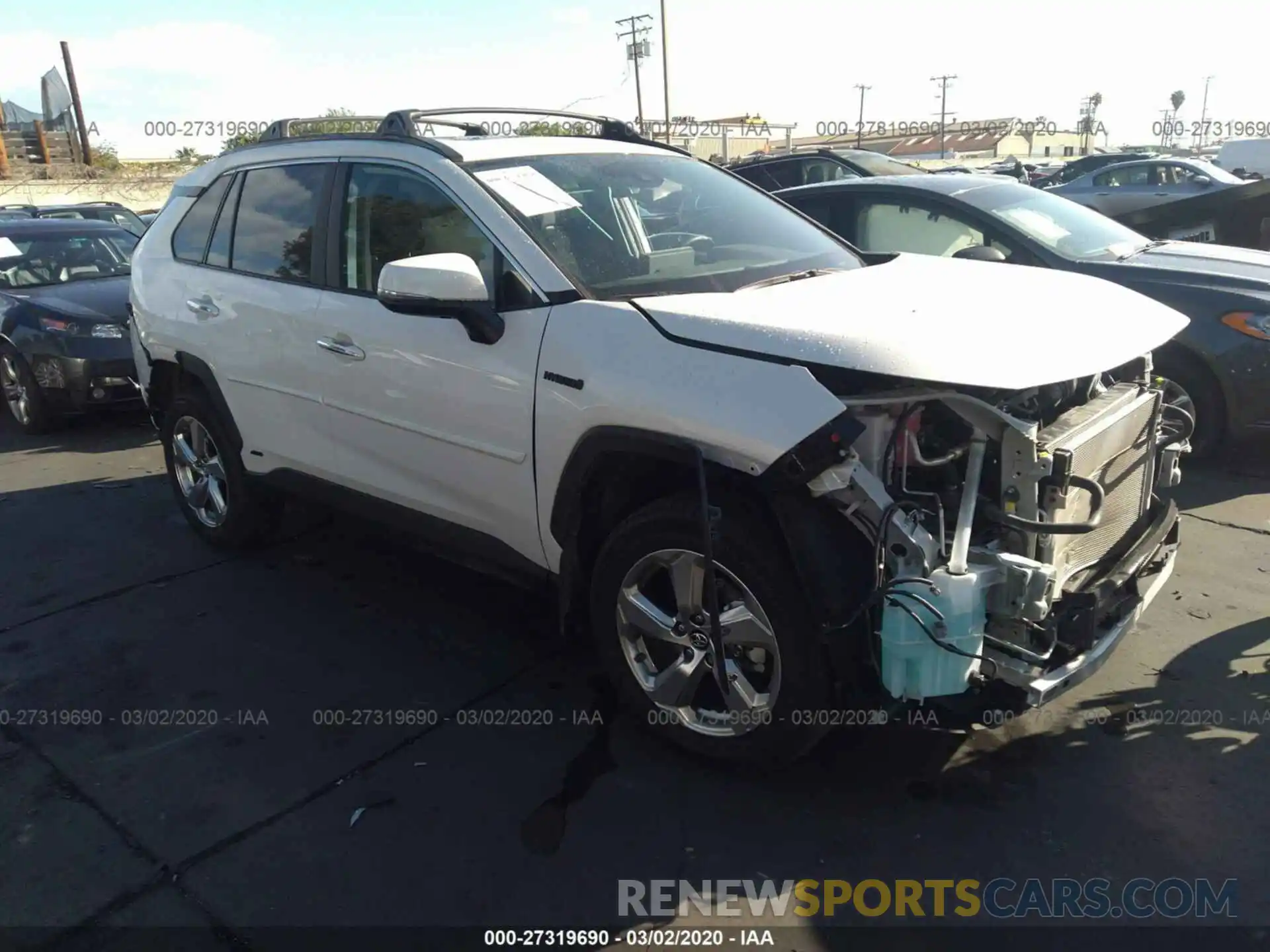 1 Photograph of a damaged car 2T3DWRFV8KW023029 TOYOTA RAV4 2019