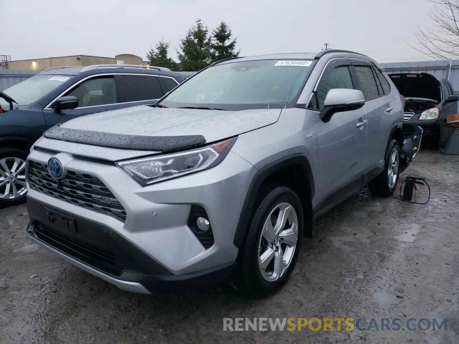 2 Photograph of a damaged car 2T3DWRFV8KW025282 TOYOTA RAV4 2019