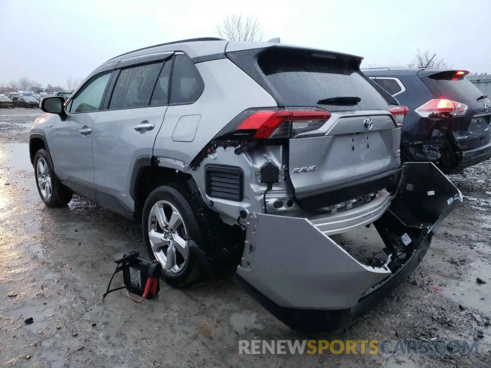 3 Photograph of a damaged car 2T3DWRFV8KW025282 TOYOTA RAV4 2019