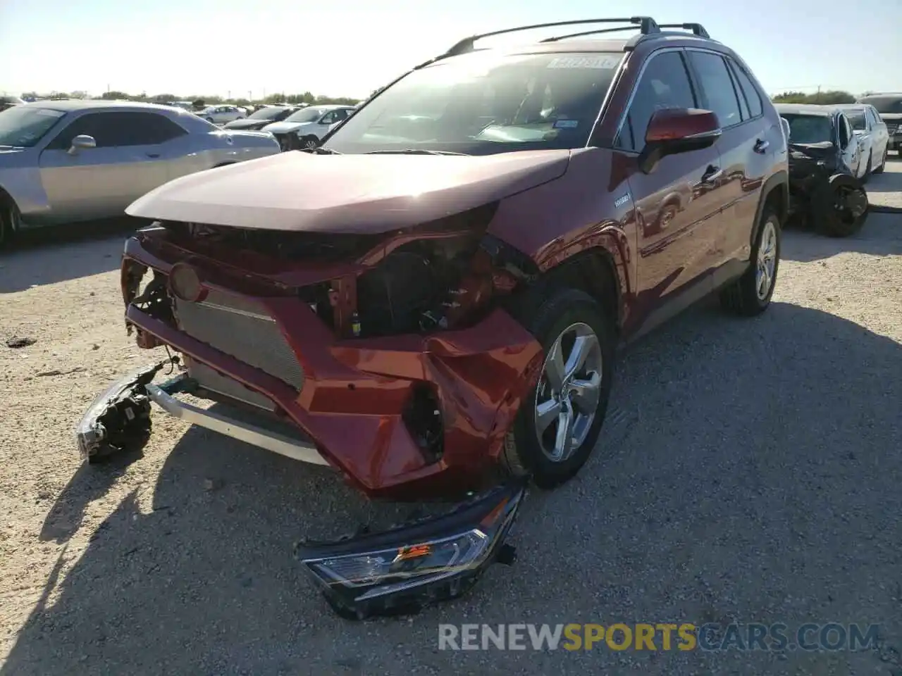 2 Photograph of a damaged car 2T3DWRFV8KW036668 TOYOTA RAV4 2019