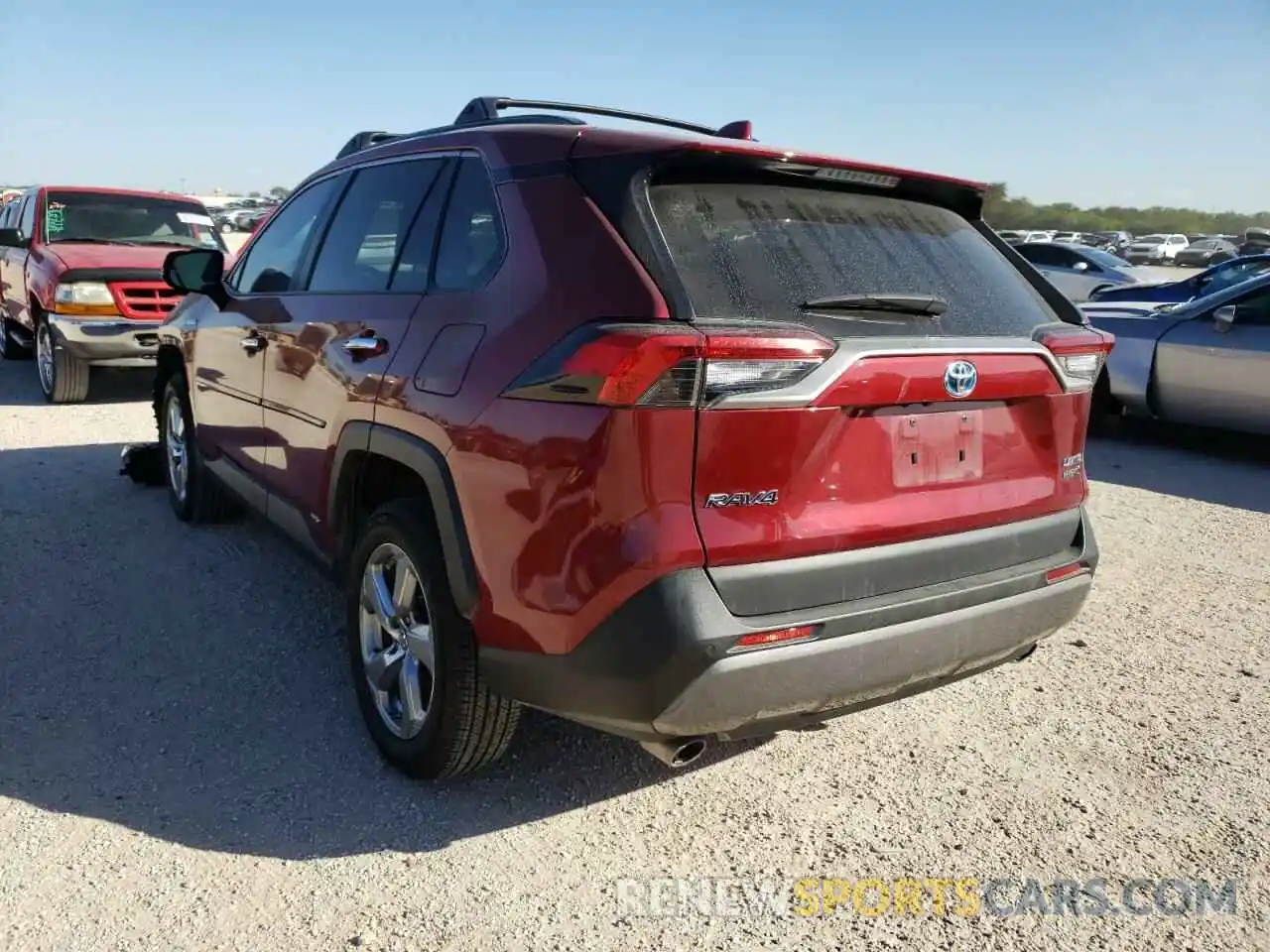 3 Photograph of a damaged car 2T3DWRFV8KW036668 TOYOTA RAV4 2019