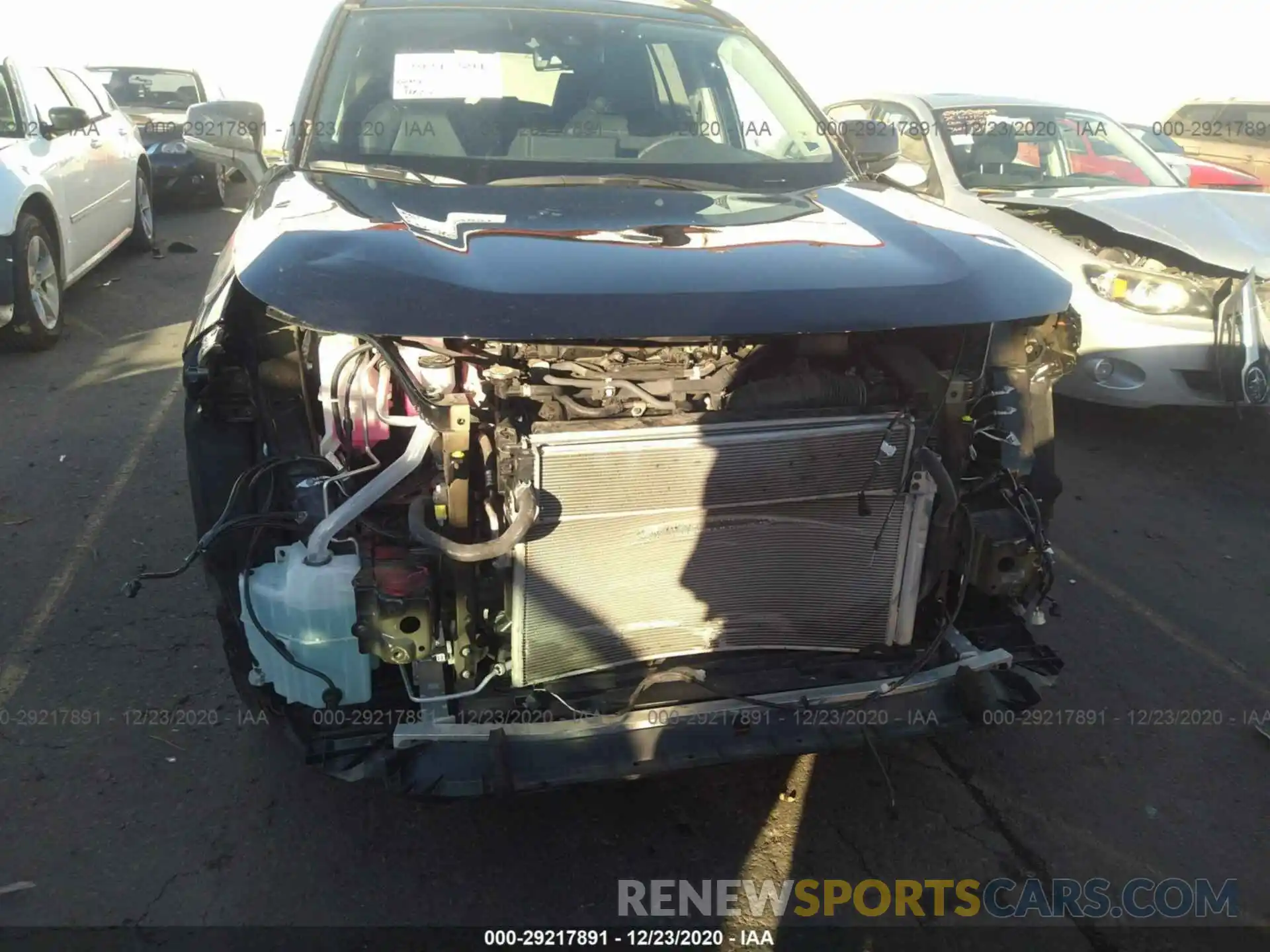 6 Photograph of a damaged car 2T3DWRFV8KW042163 TOYOTA RAV4 2019