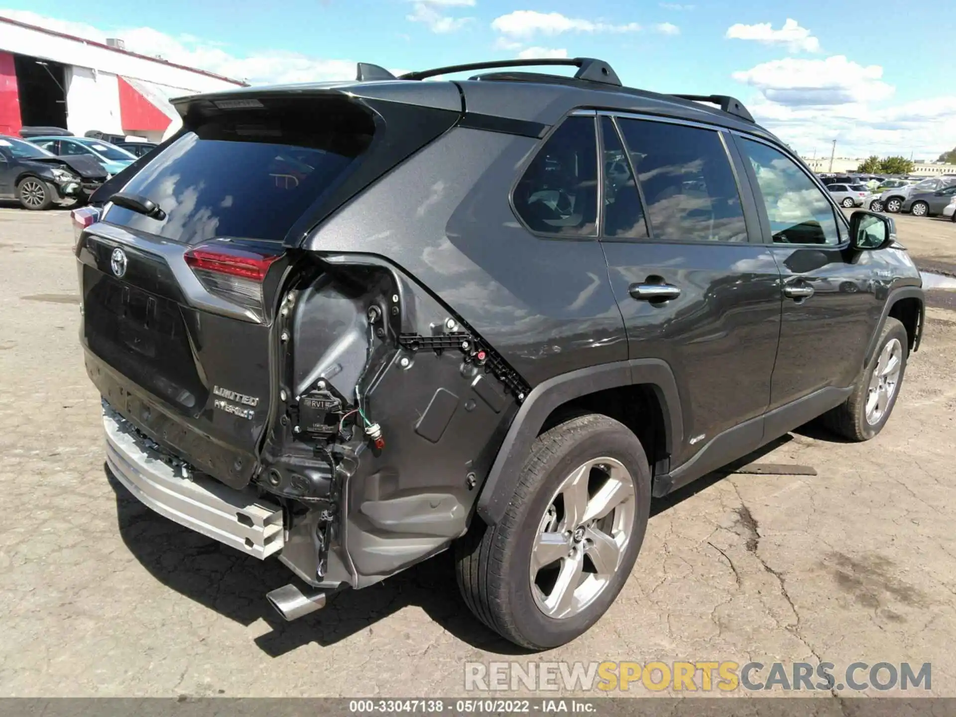 4 Photograph of a damaged car 2T3DWRFV9KW002013 TOYOTA RAV4 2019