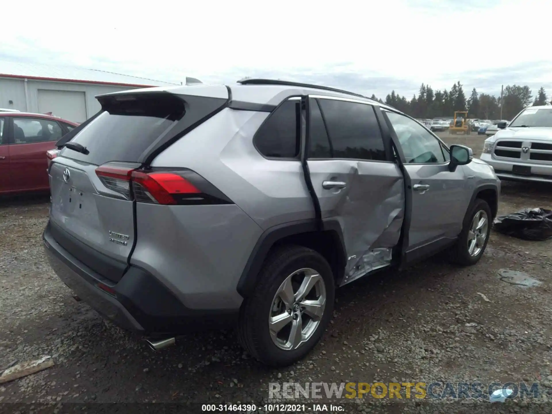 4 Photograph of a damaged car 2T3DWRFV9KW005123 TOYOTA RAV4 2019