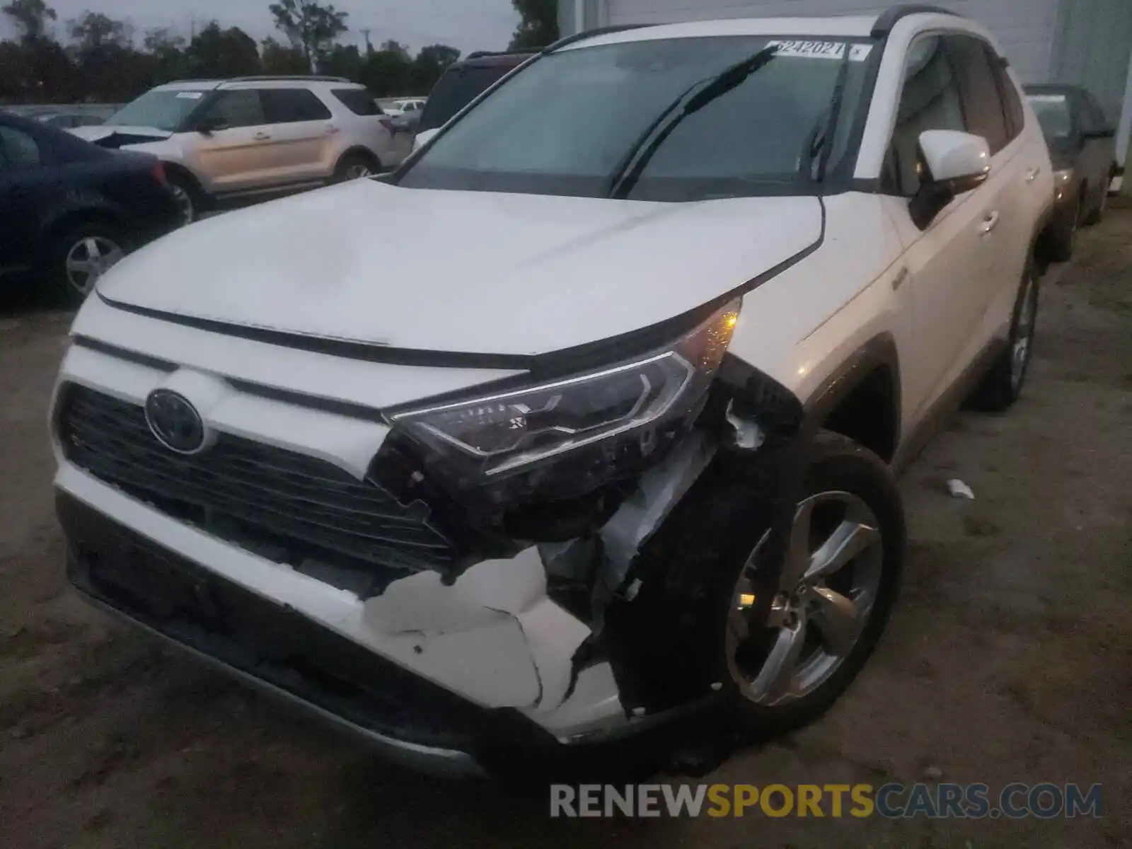 2 Photograph of a damaged car 2T3DWRFV9KW021712 TOYOTA RAV4 2019