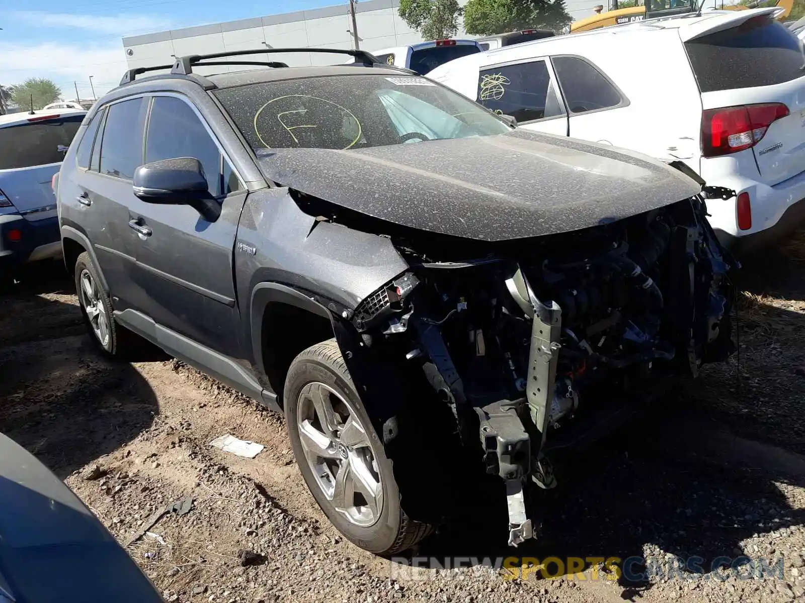 1 Photograph of a damaged car 2T3DWRFV9KW042477 TOYOTA RAV4 2019