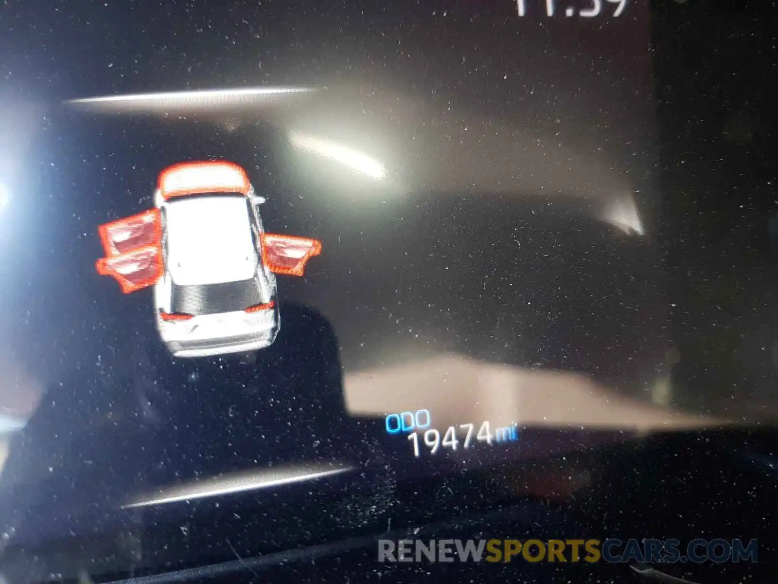 8 Photograph of a damaged car 2T3DWRFV9KW042477 TOYOTA RAV4 2019