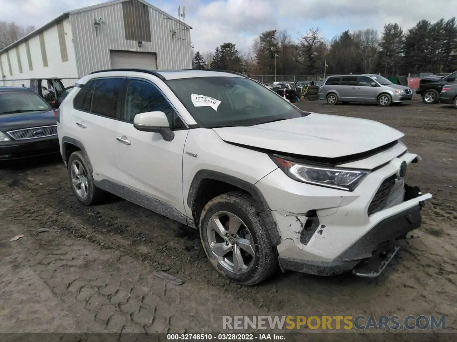 1 Photograph of a damaged car 2T3DWRFVXKW012663 TOYOTA RAV4 2019