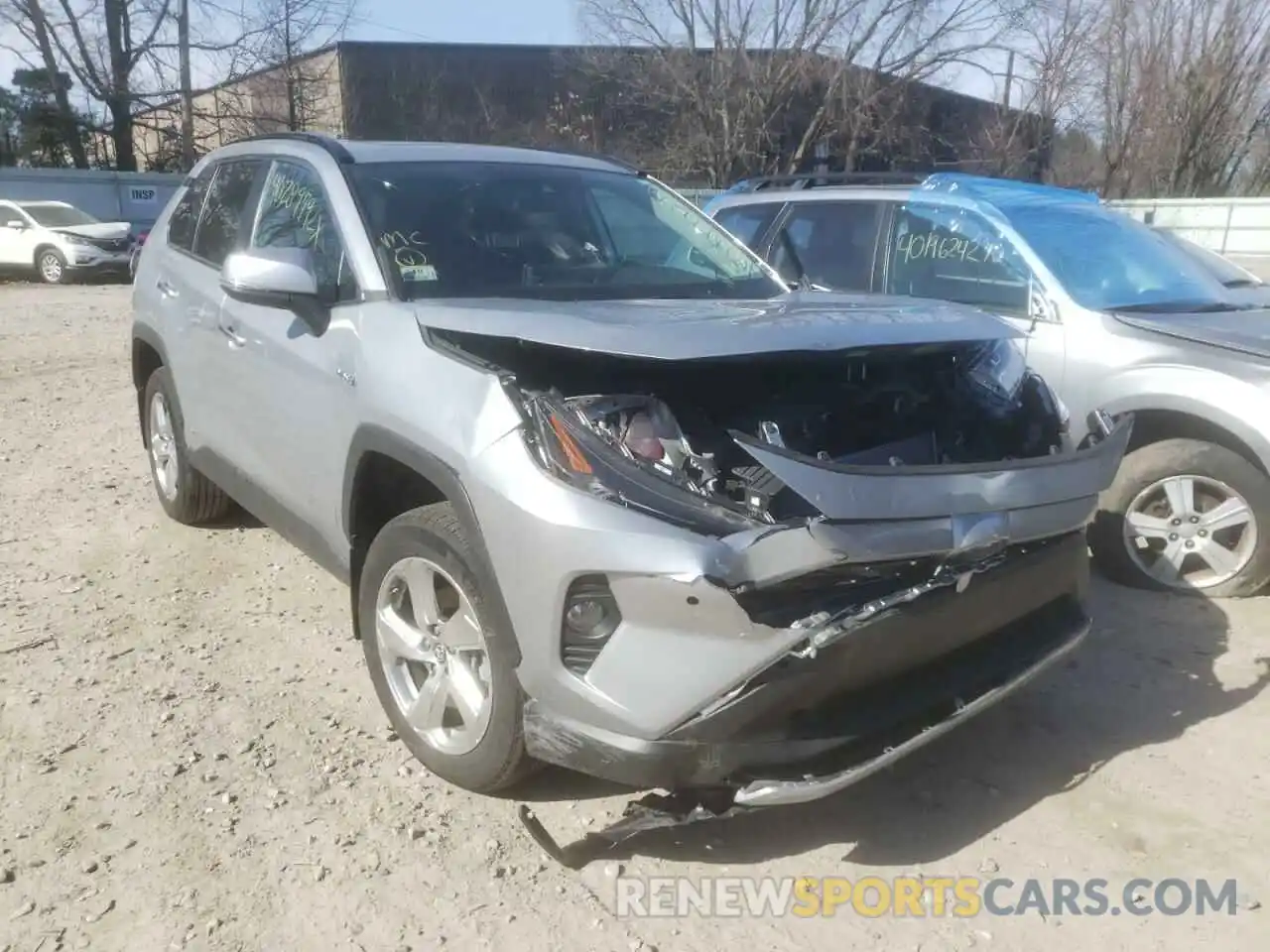 1 Photograph of a damaged car 2T3DWRFVXKW027857 TOYOTA RAV4 2019