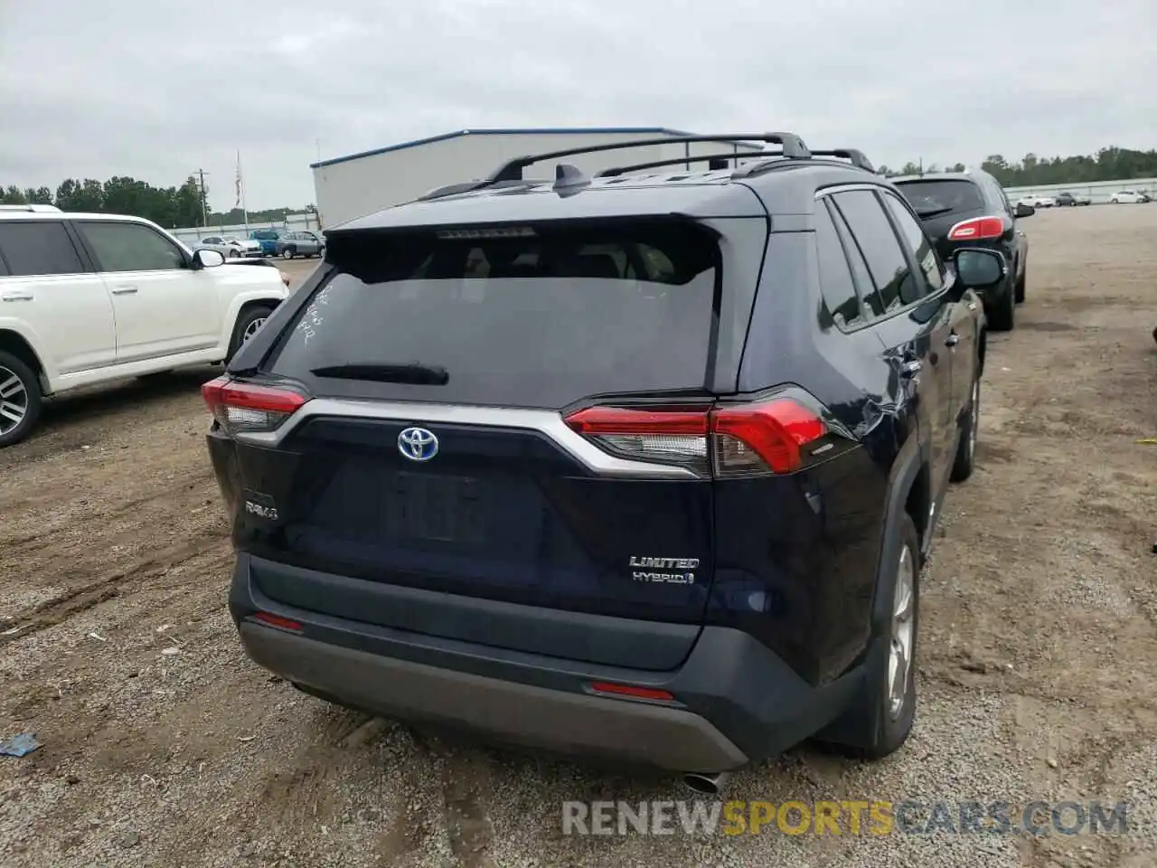 4 Photograph of a damaged car 2T3DWRFVXKW028703 TOYOTA RAV4 2019