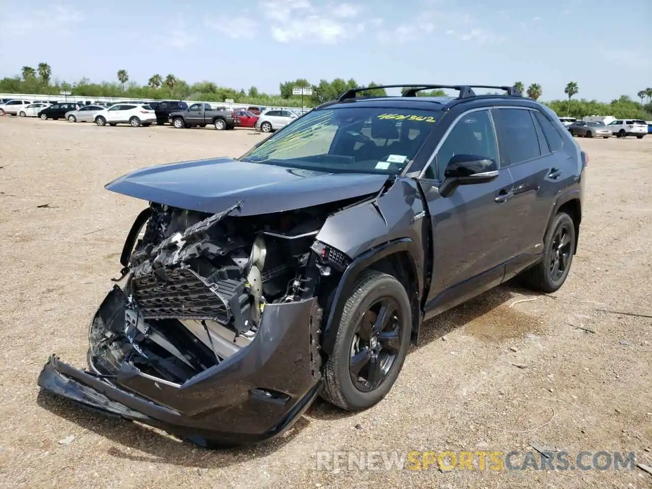 2 Photograph of a damaged car 2T3EWRFV0KW022901 TOYOTA RAV4 2019