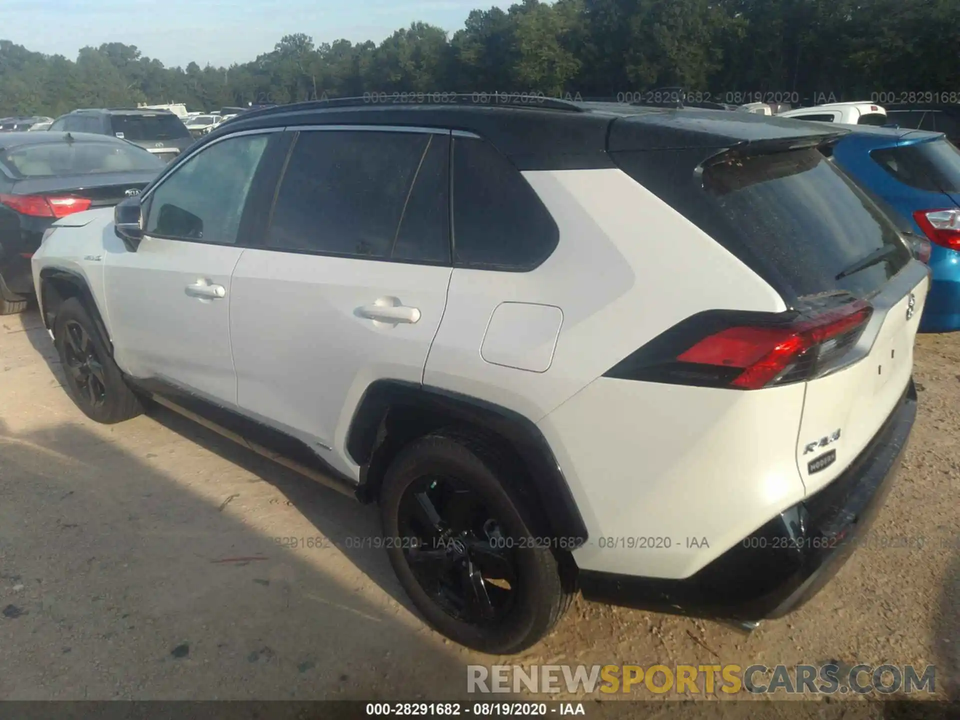 3 Photograph of a damaged car 2T3EWRFV0KW029220 TOYOTA RAV4 2019