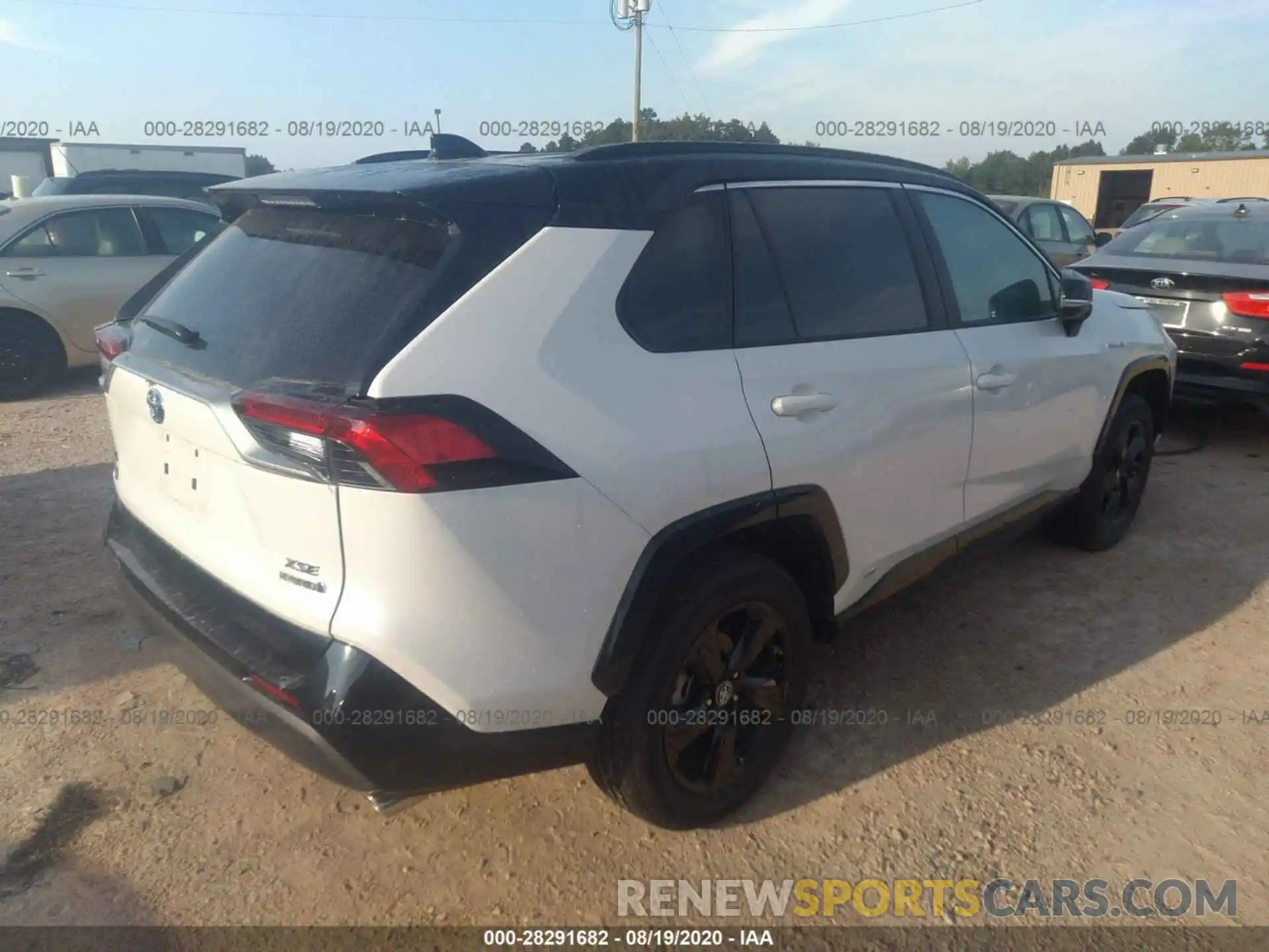 4 Photograph of a damaged car 2T3EWRFV0KW029220 TOYOTA RAV4 2019