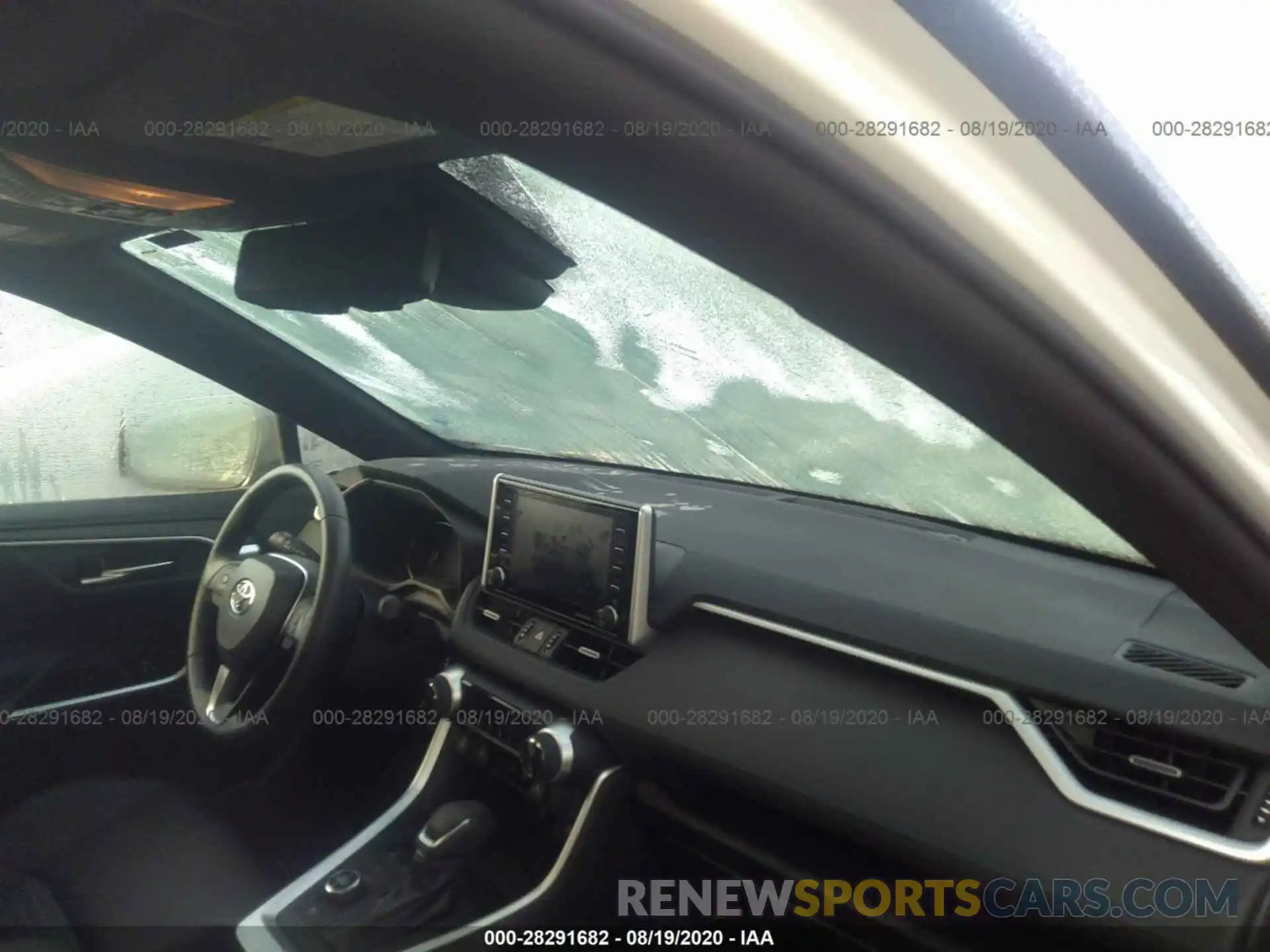 5 Photograph of a damaged car 2T3EWRFV0KW029220 TOYOTA RAV4 2019