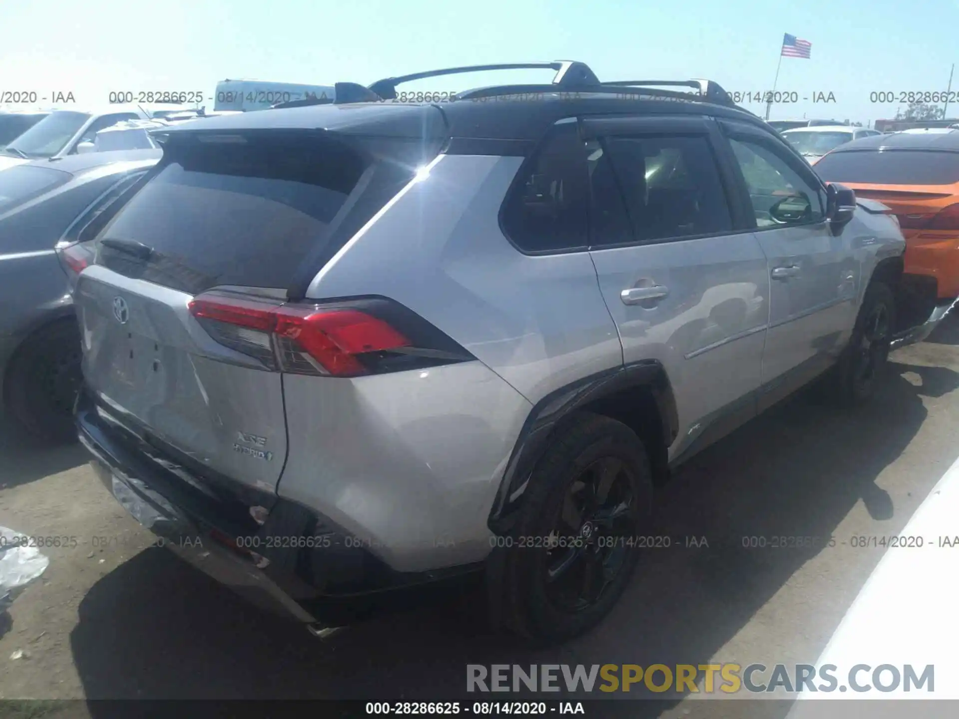 3 Photograph of a damaged car 2T3EWRFV0KW031405 TOYOTA RAV4 2019