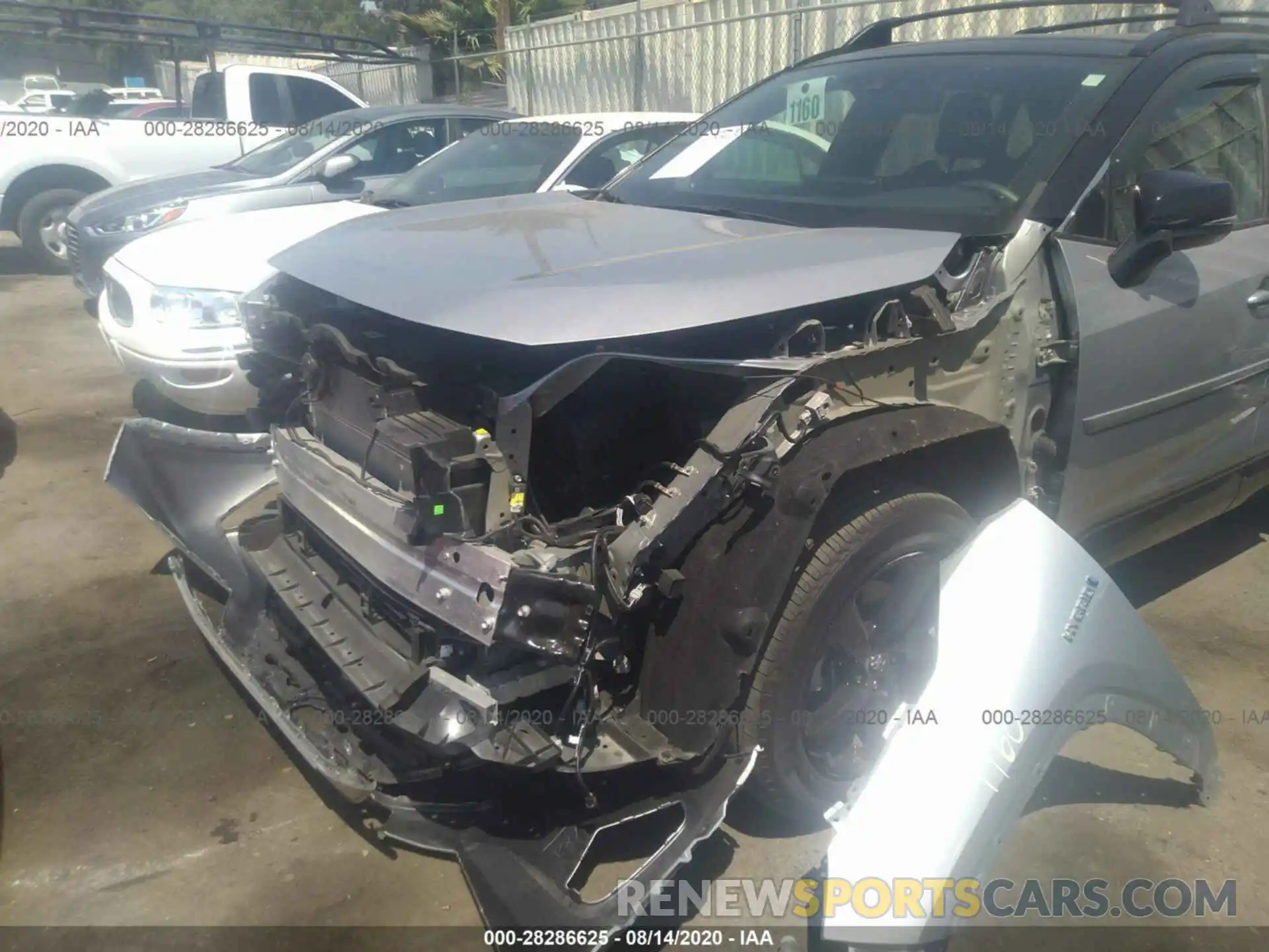 5 Photograph of a damaged car 2T3EWRFV0KW031405 TOYOTA RAV4 2019