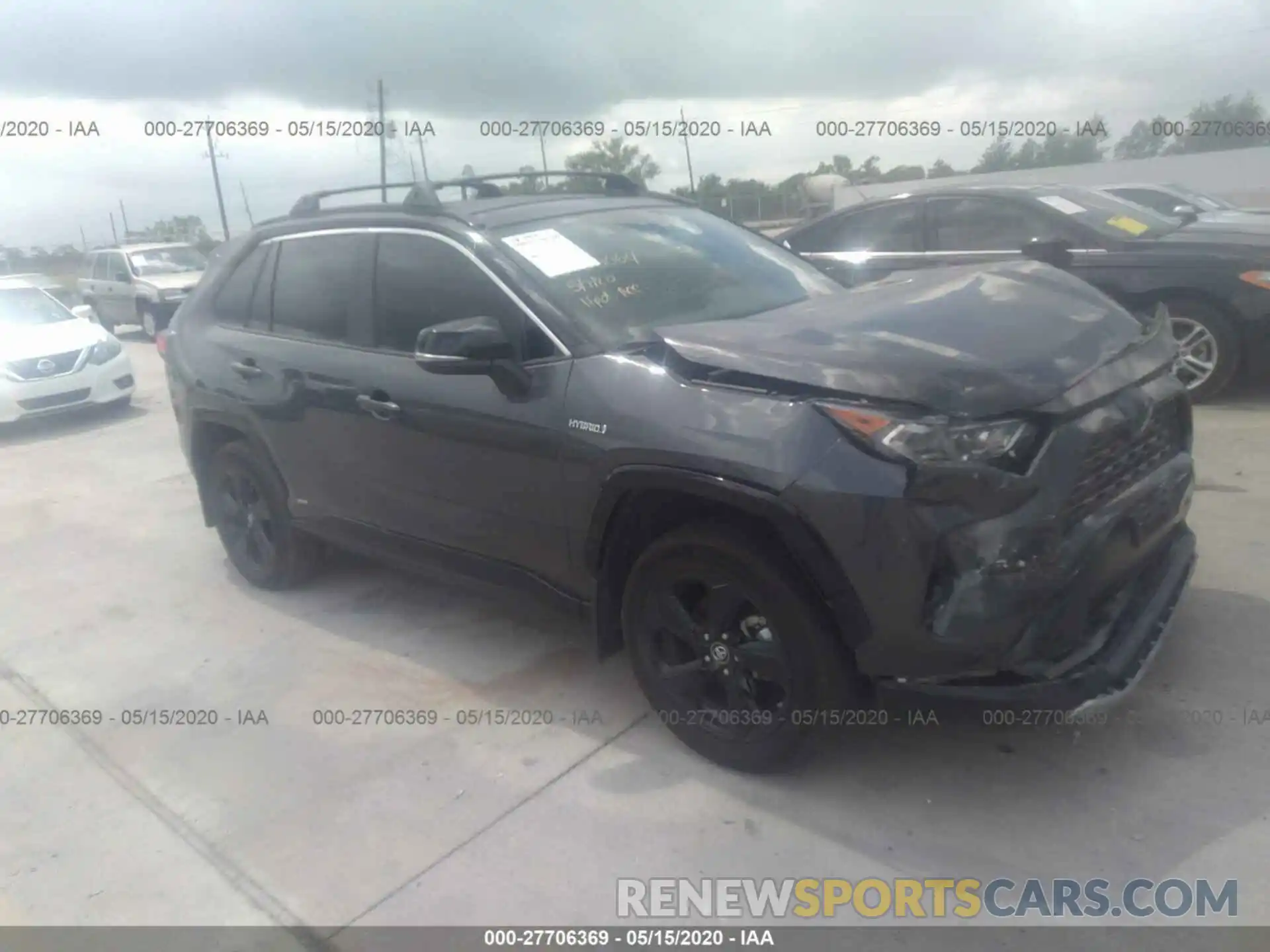 1 Photograph of a damaged car 2T3EWRFV1KW042235 TOYOTA RAV4 2019