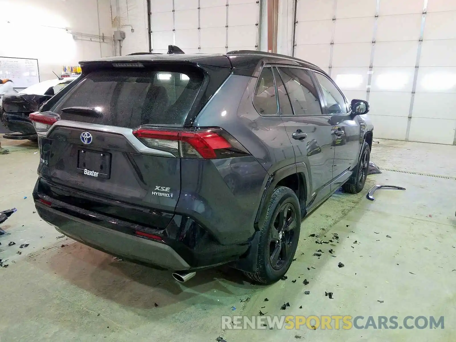 4 Photograph of a damaged car 2T3EWRFV2KW030806 TOYOTA RAV4 2019