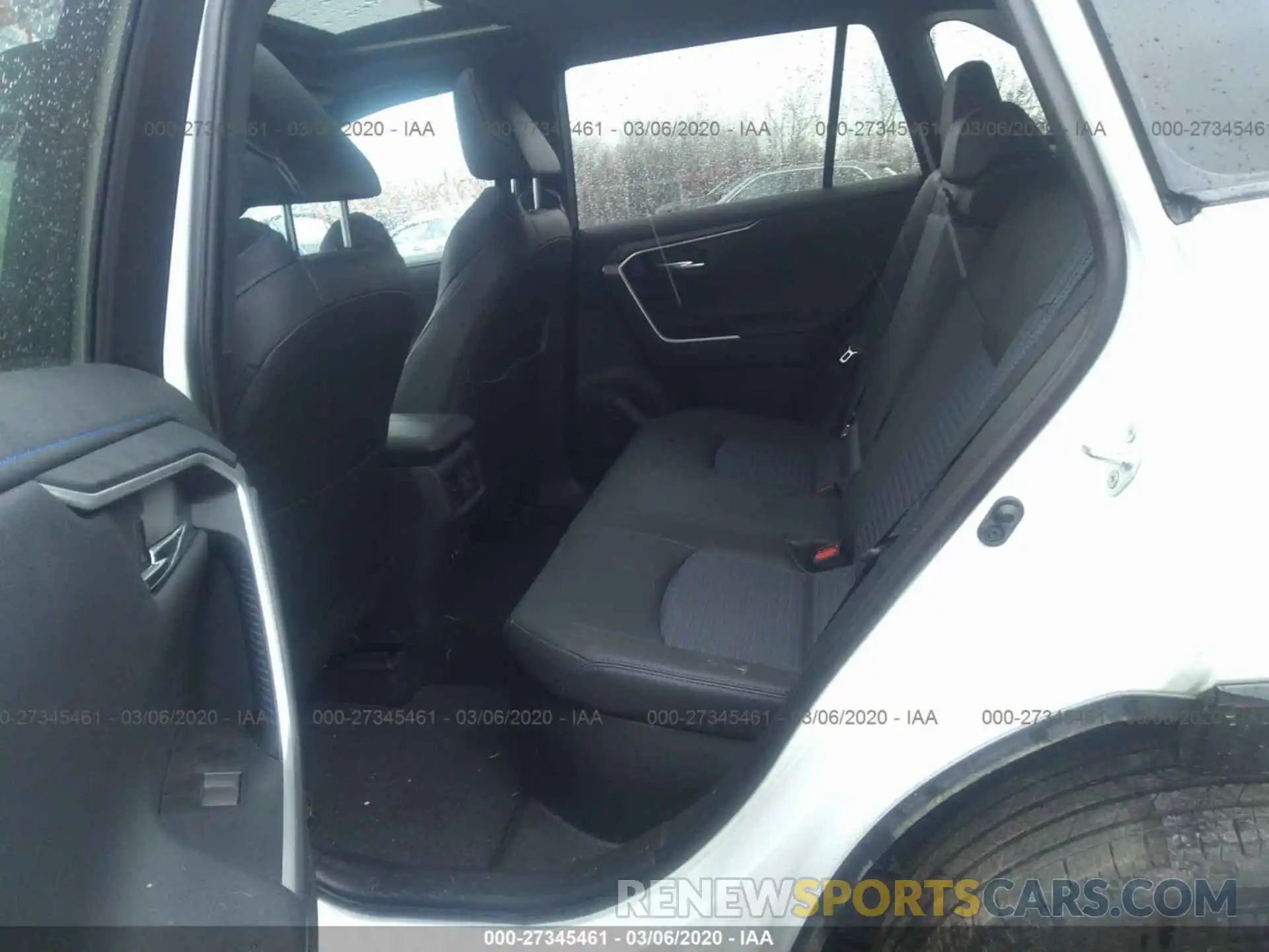 8 Photograph of a damaged car 2T3EWRFV2KW036895 TOYOTA RAV4 2019