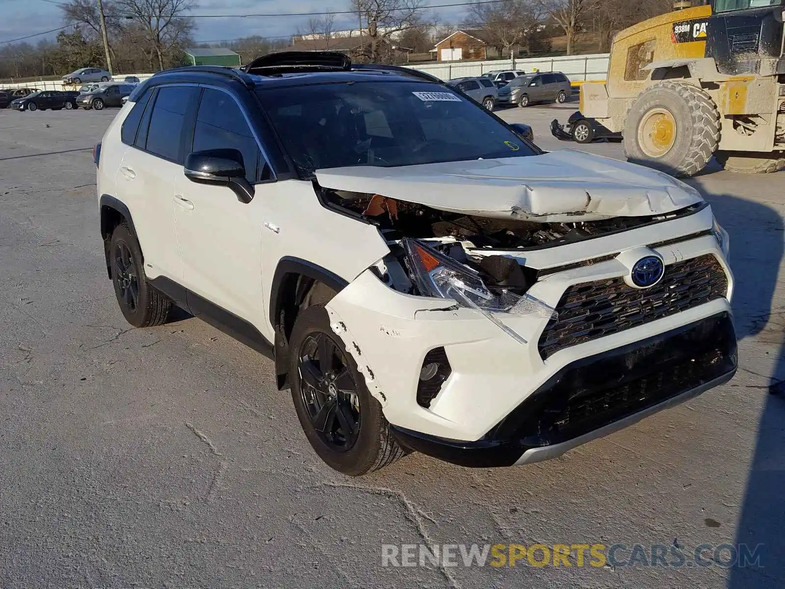 1 Фотография поврежденного автомобиля 2T3EWRFV2KW037335 TOYOTA RAV4 2019