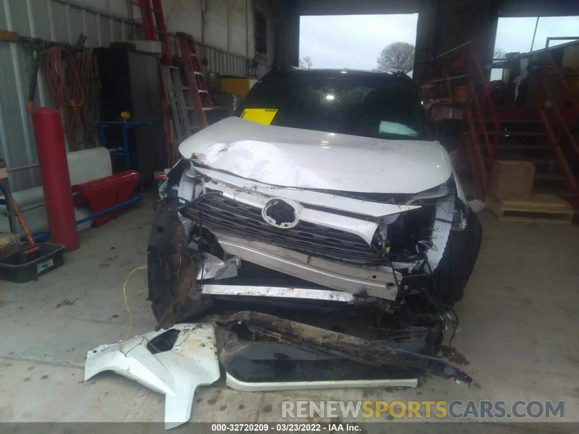 6 Photograph of a damaged car 2T3EWRFV2KW038579 TOYOTA RAV4 2019