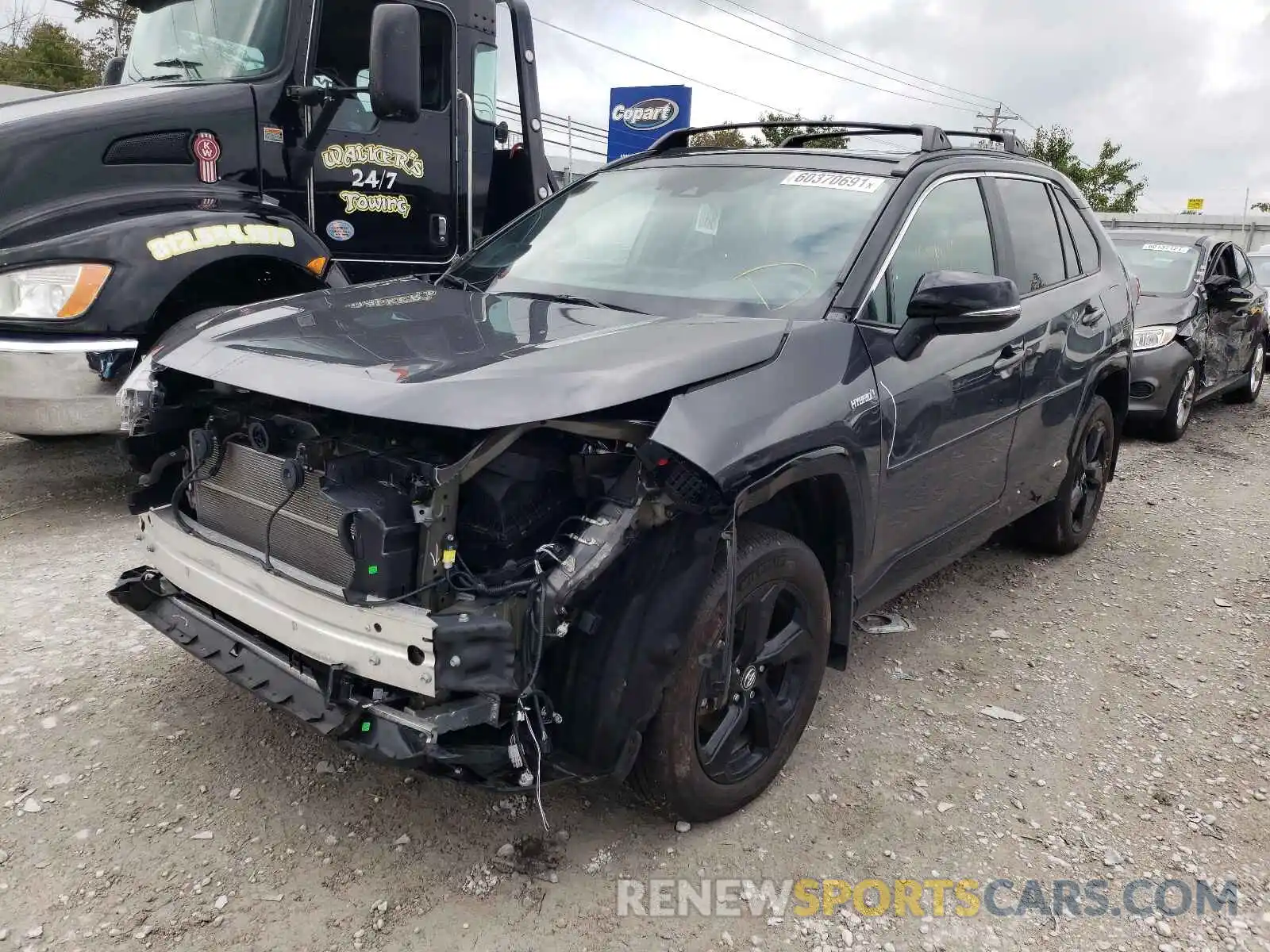 2 Photograph of a damaged car 2T3EWRFV3KW009236 TOYOTA RAV4 2019