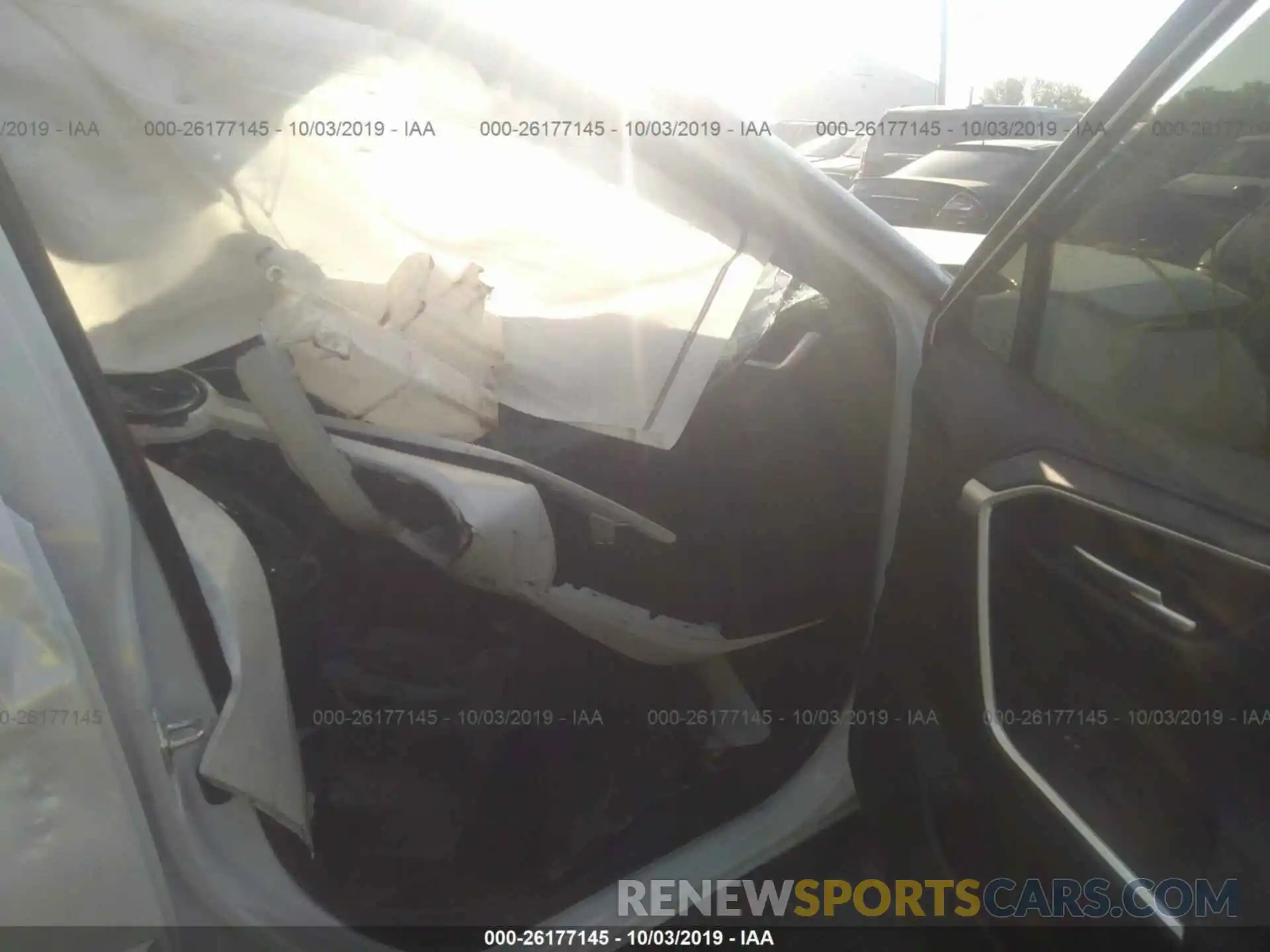 5 Photograph of a damaged car 2T3EWRFV3KW016669 TOYOTA RAV4 2019