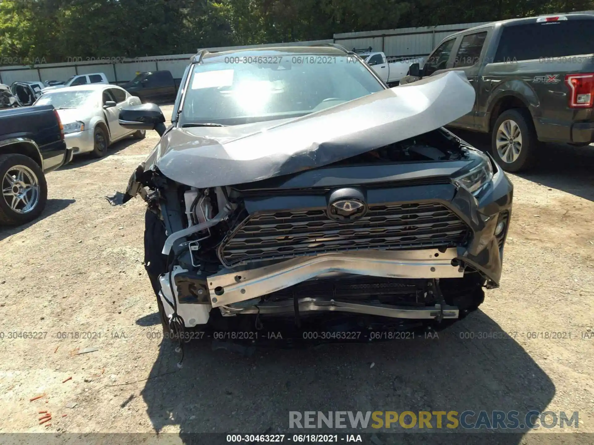 6 Photograph of a damaged car 2T3EWRFV4KW019015 TOYOTA RAV4 2019