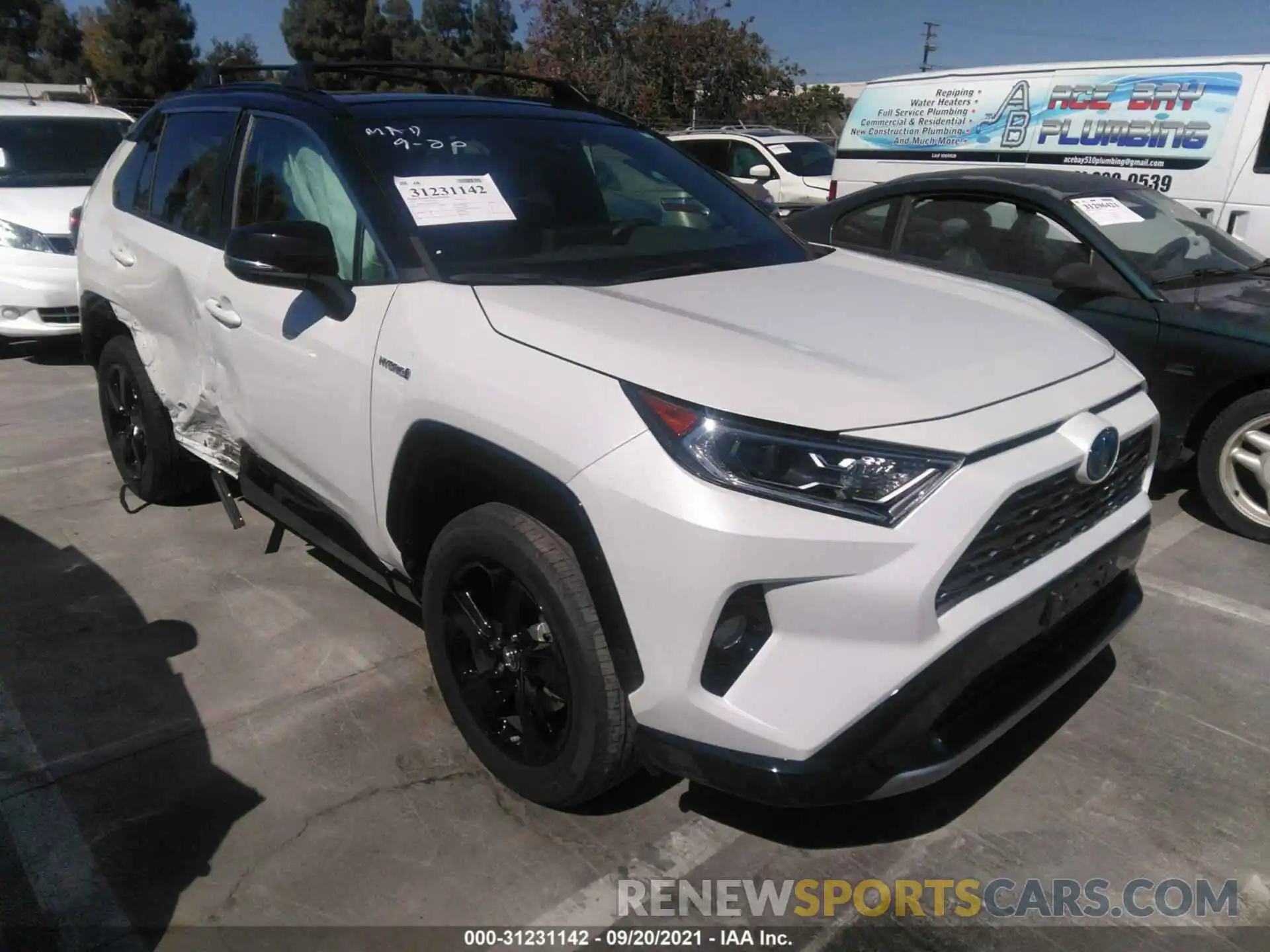 1 Фотография поврежденного автомобиля 2T3EWRFV4KW022044 TOYOTA RAV4 2019