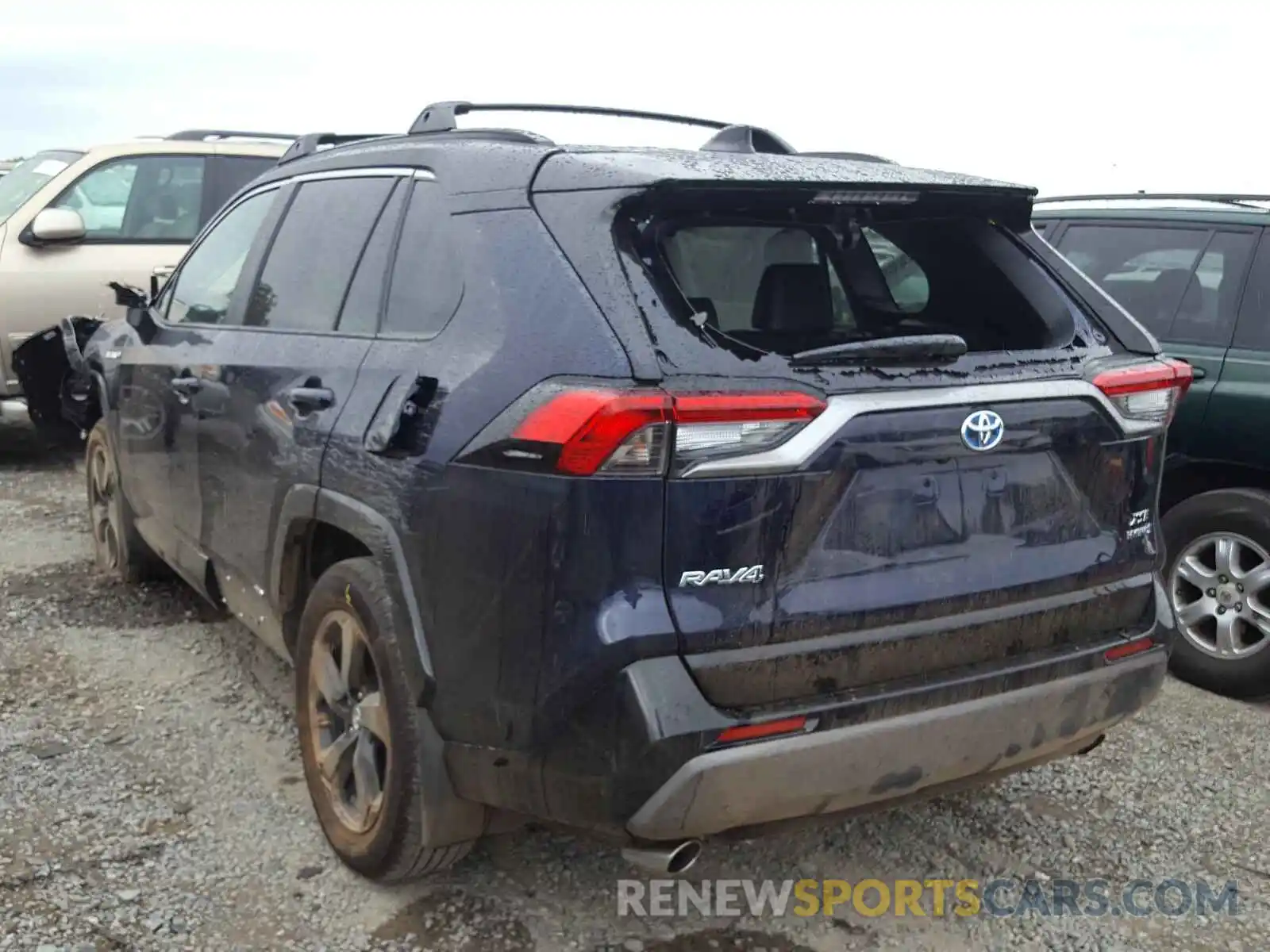 3 Photograph of a damaged car 2T3EWRFV4KW043217 TOYOTA RAV4 2019