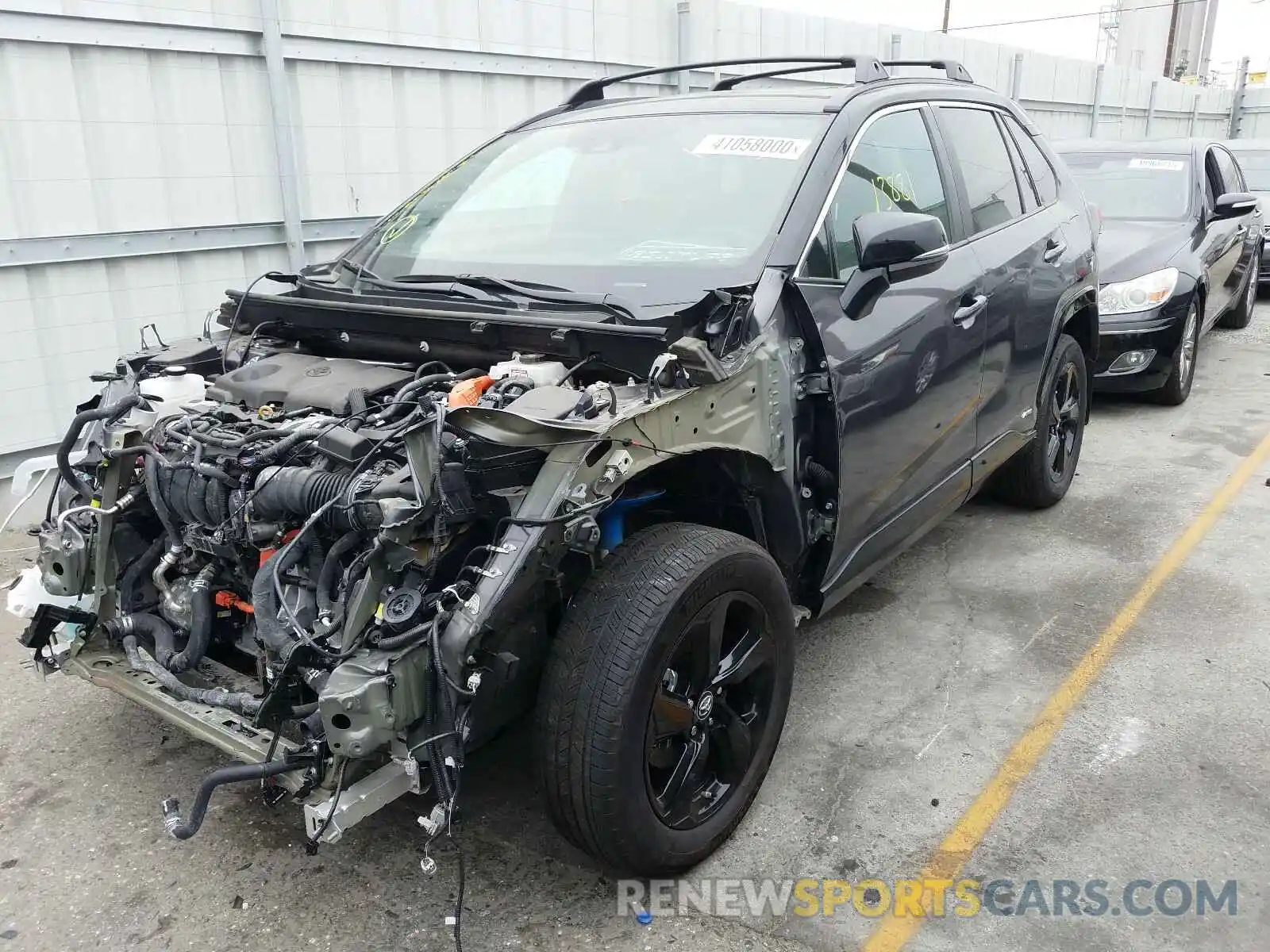 2 Фотография поврежденного автомобиля 2T3EWRFV5KW012039 TOYOTA RAV4 2019