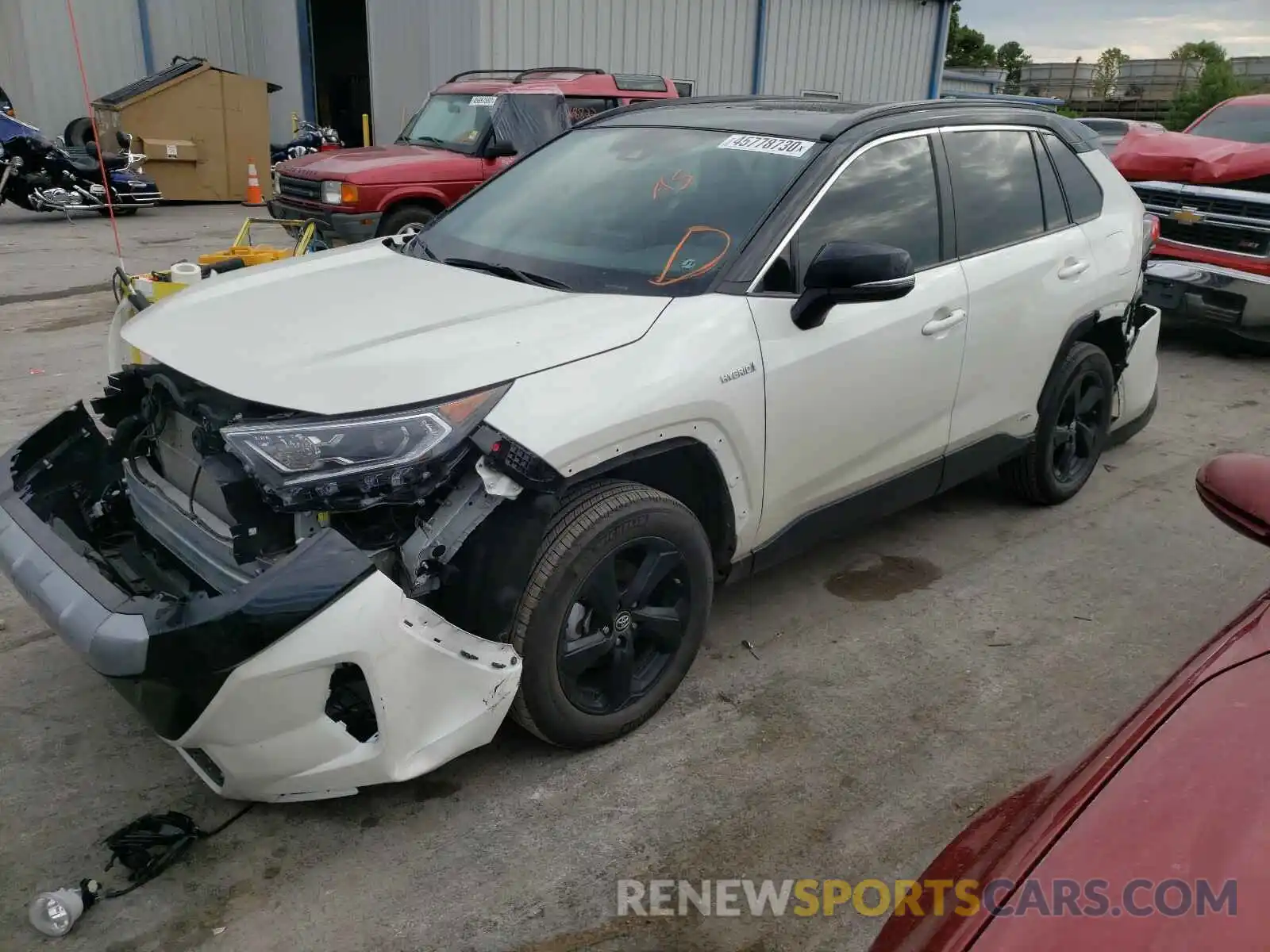 2 Фотография поврежденного автомобиля 2T3EWRFV5KW044330 TOYOTA RAV4 2019