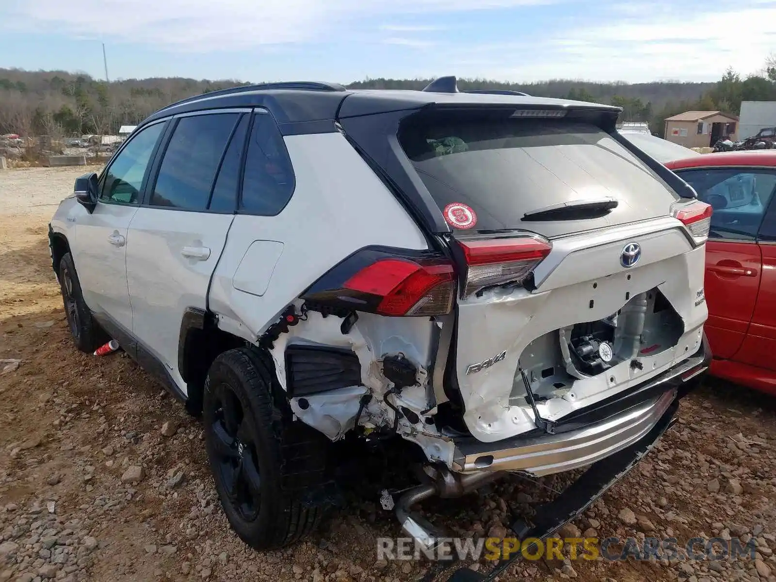 3 Photograph of a damaged car 2T3EWRFV6KW012468 TOYOTA RAV4 2019