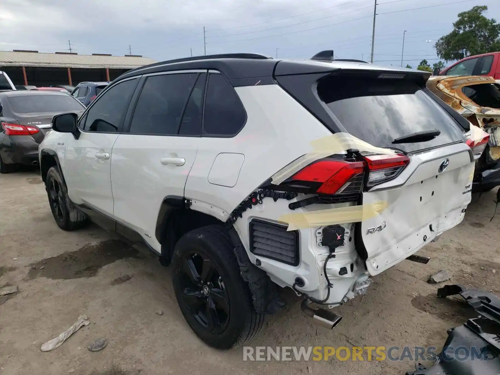 3 Photograph of a damaged car 2T3EWRFV6KW035488 TOYOTA RAV4 2019