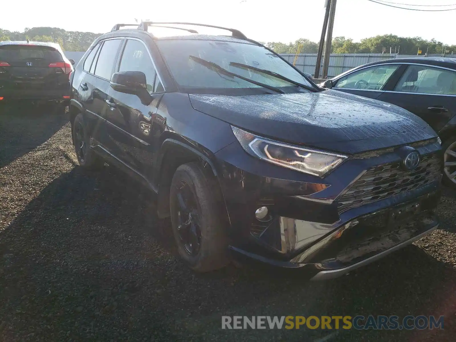 9 Photograph of a damaged car 2T3EWRFV6KW037726 TOYOTA RAV4 2019