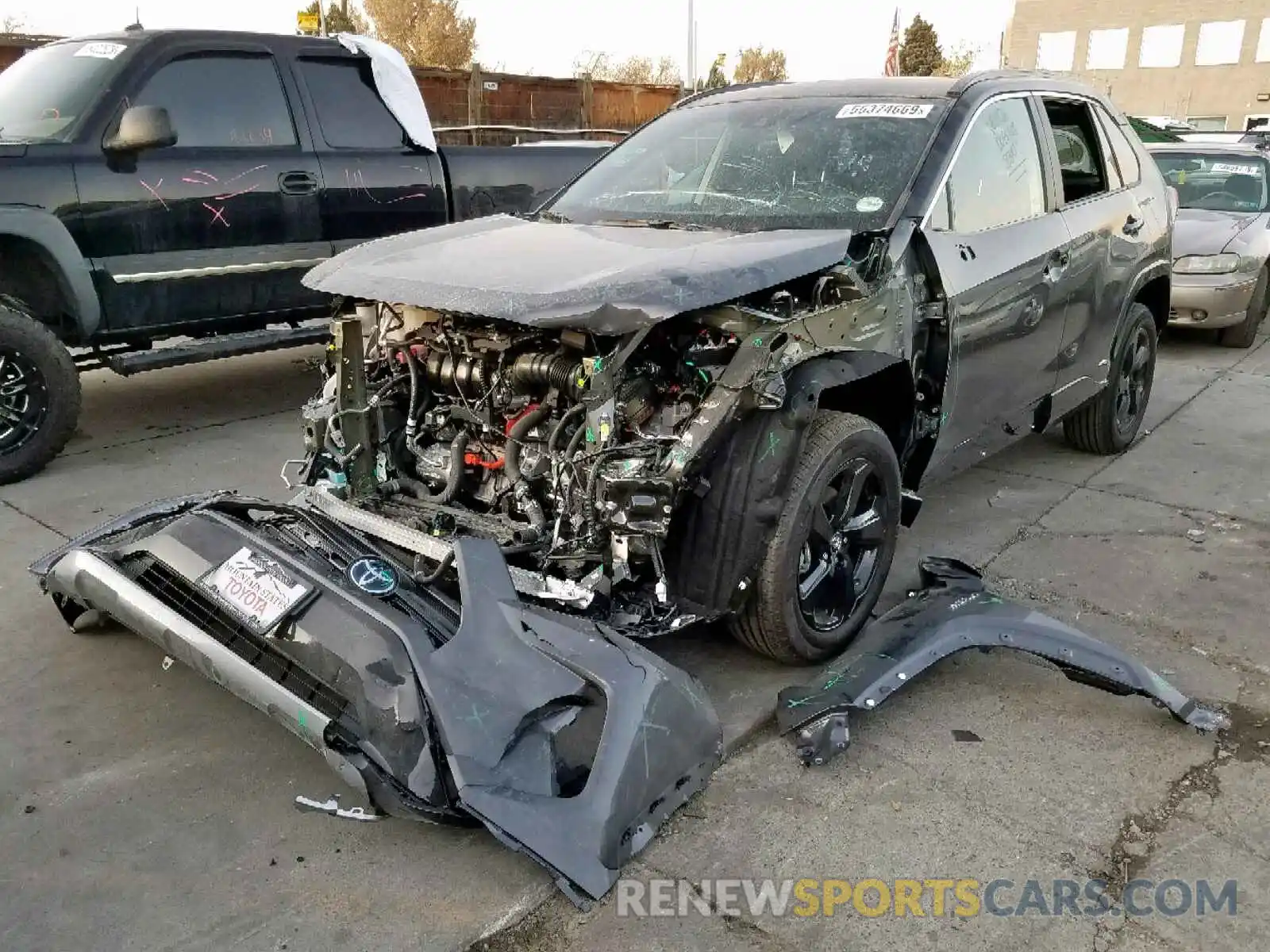 2 Photograph of a damaged car 2T3EWRFV6KW041047 TOYOTA RAV4 2019