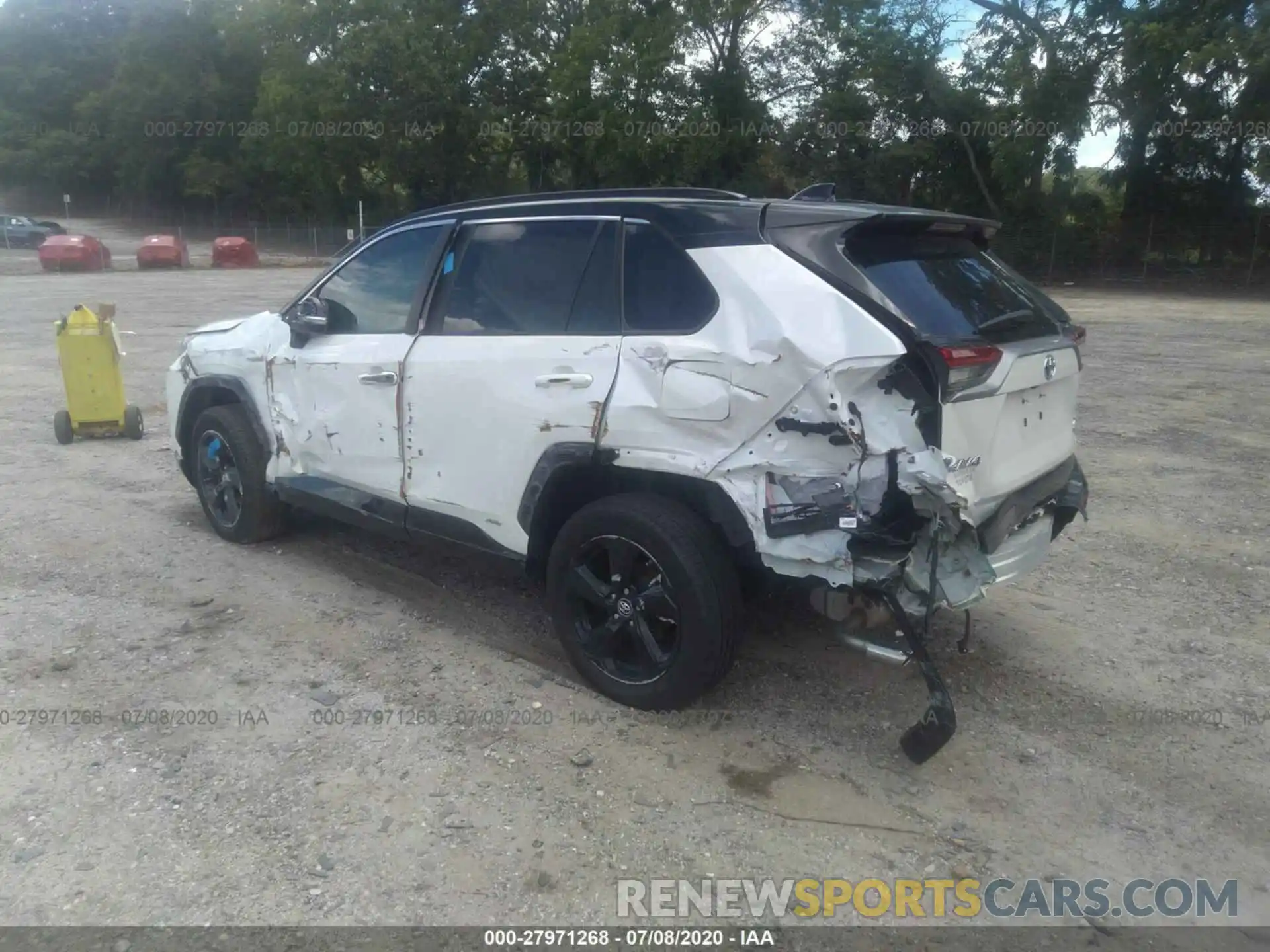 3 Photograph of a damaged car 2T3EWRFV7KW009742 TOYOTA RAV4 2019