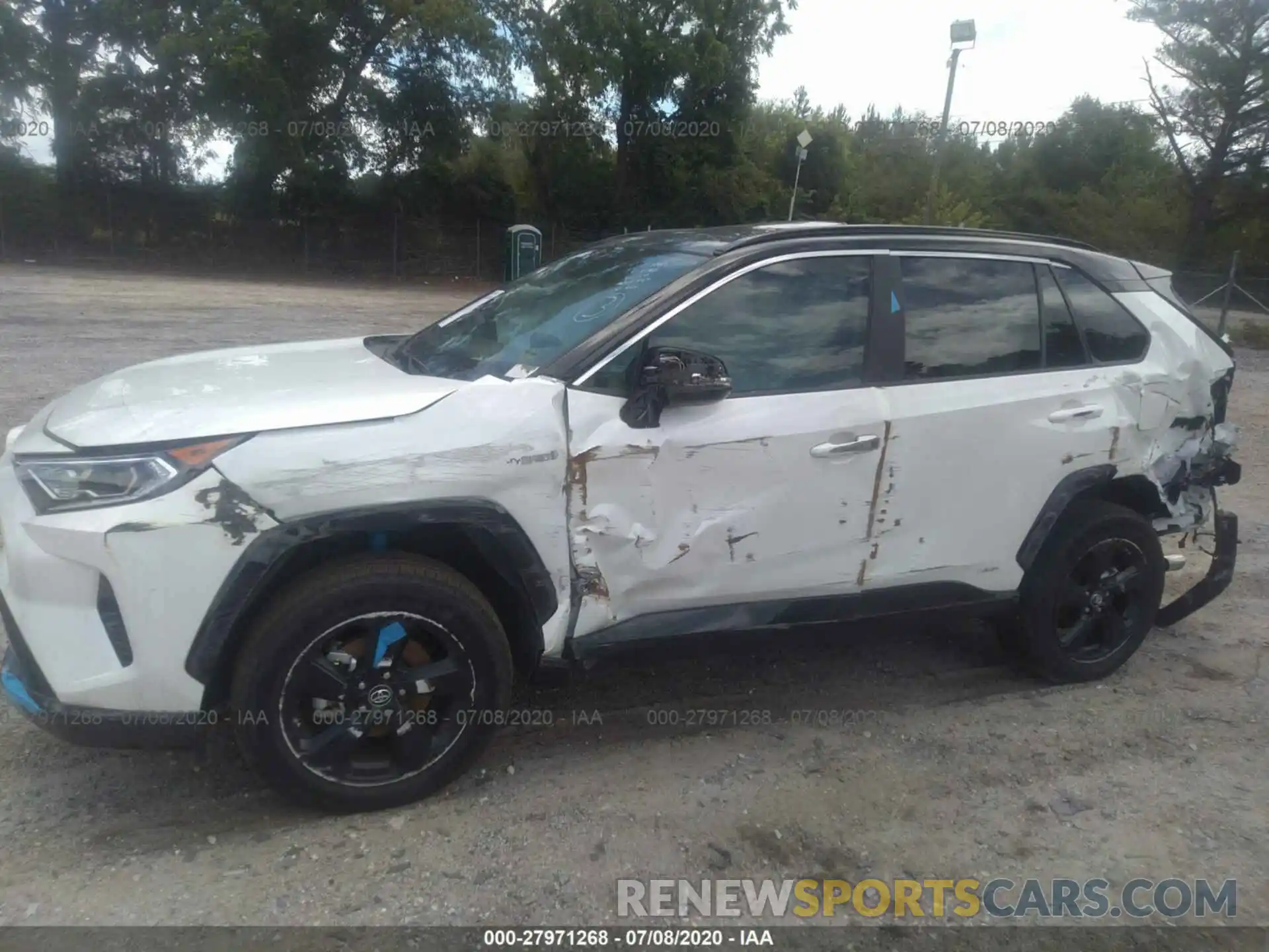 6 Photograph of a damaged car 2T3EWRFV7KW009742 TOYOTA RAV4 2019