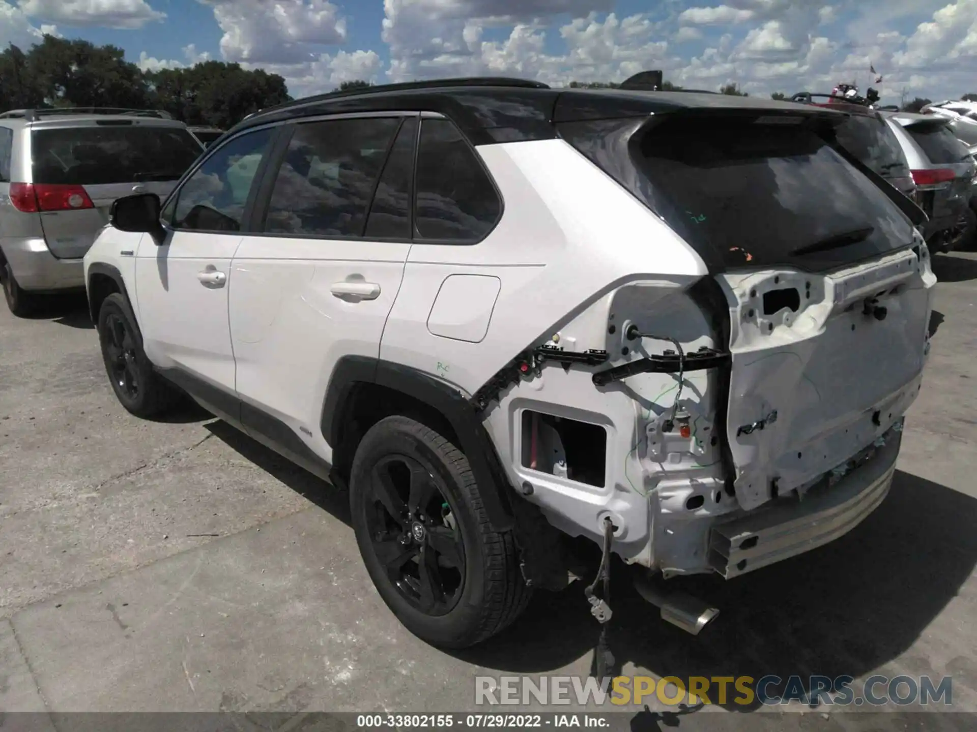 3 Photograph of a damaged car 2T3EWRFV7KW025696 TOYOTA RAV4 2019