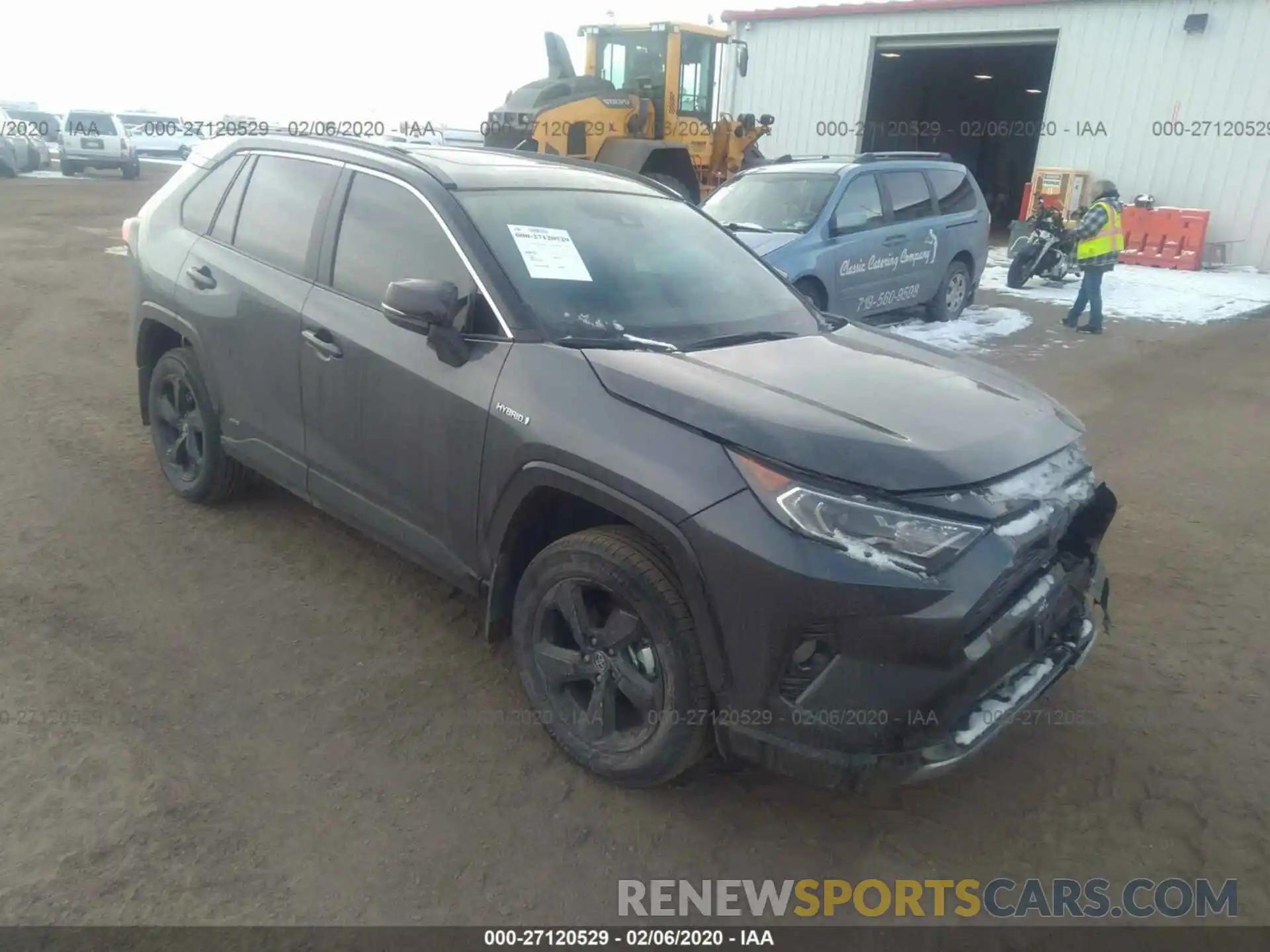 1 Photograph of a damaged car 2T3EWRFV7KW041395 TOYOTA RAV4 2019