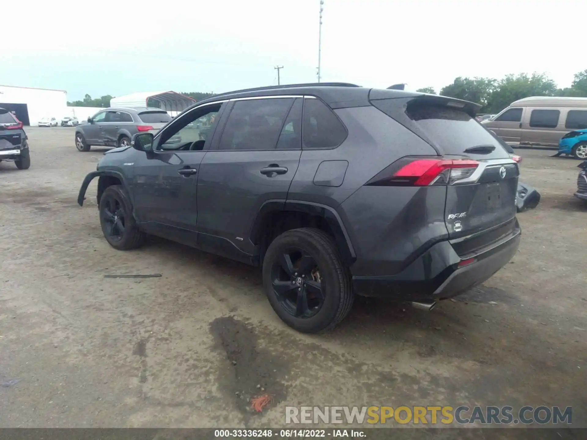 3 Photograph of a damaged car 2T3EWRFV7KW042367 TOYOTA RAV4 2019