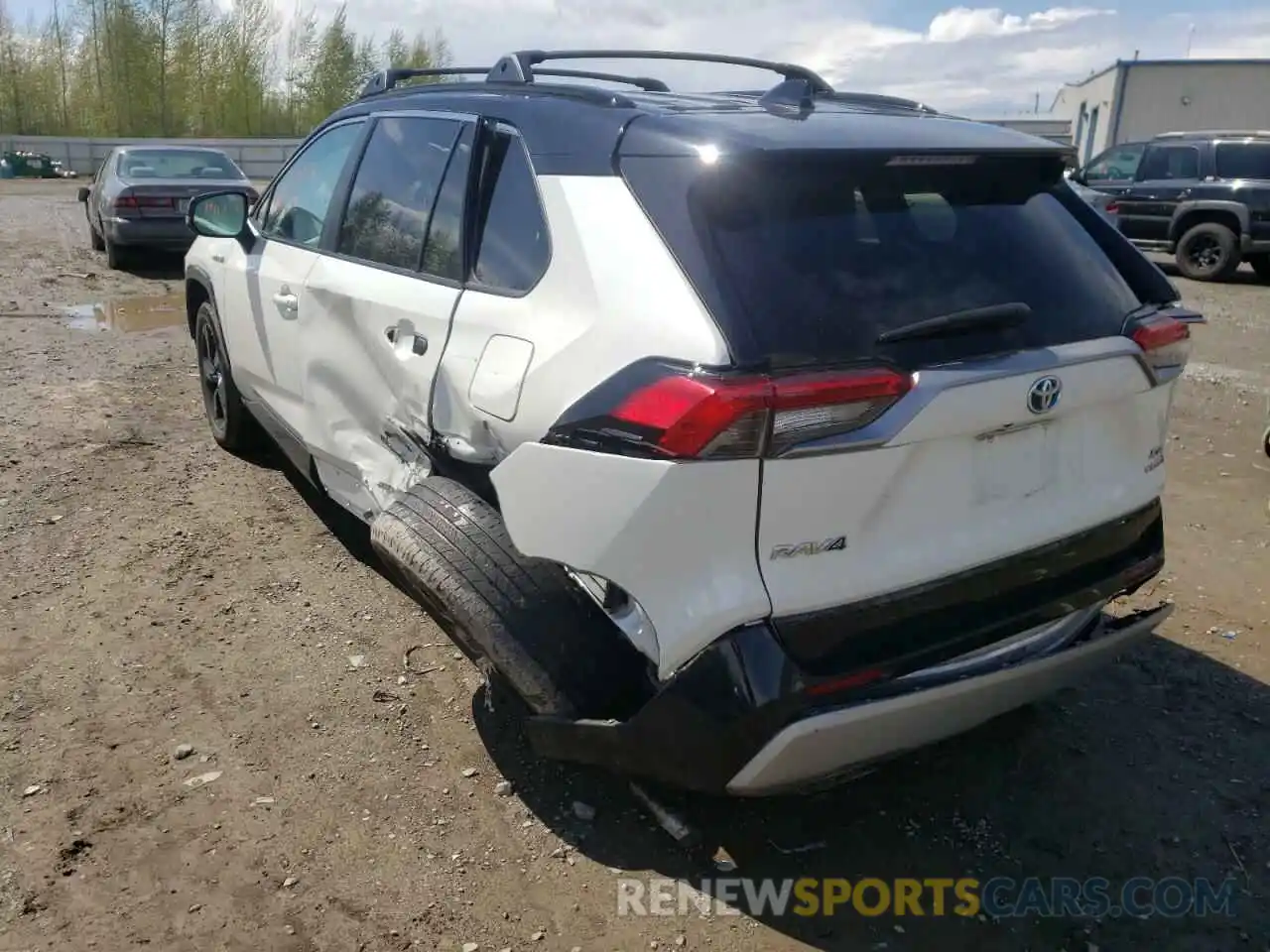 3 Фотография поврежденного автомобиля 2T3EWRFV8KW013007 TOYOTA RAV4 2019