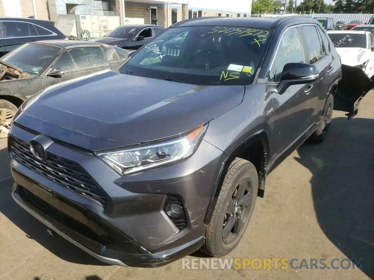 2 Photograph of a damaged car 2T3EWRFV8KW019826 TOYOTA RAV4 2019