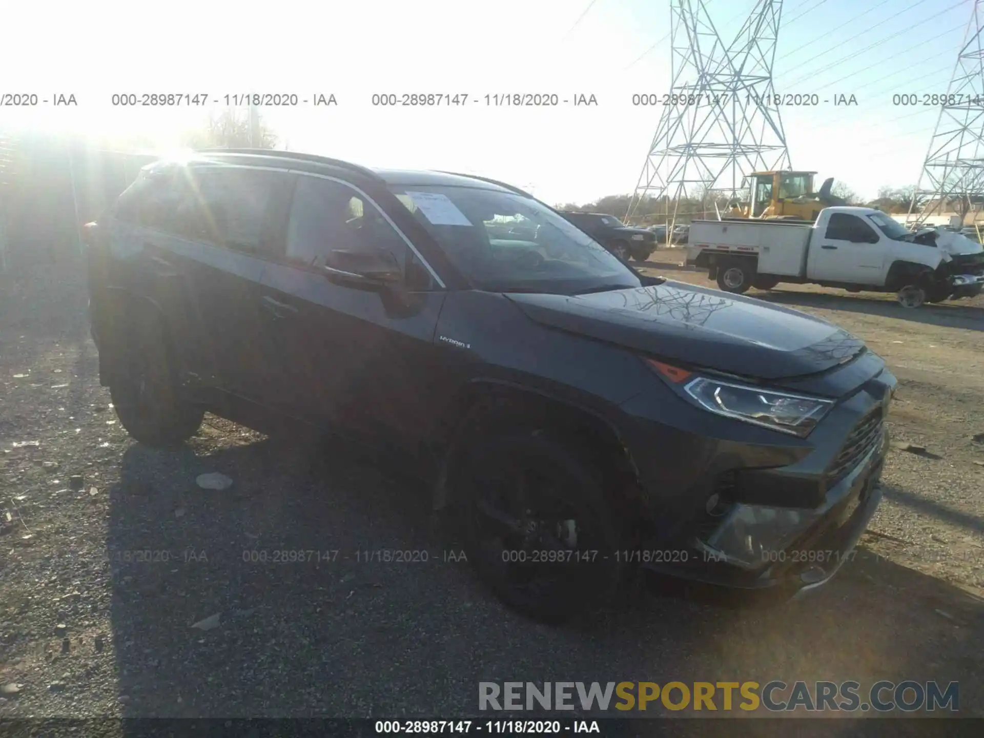 1 Фотография поврежденного автомобиля 2T3EWRFV9KW018541 TOYOTA RAV4 2019