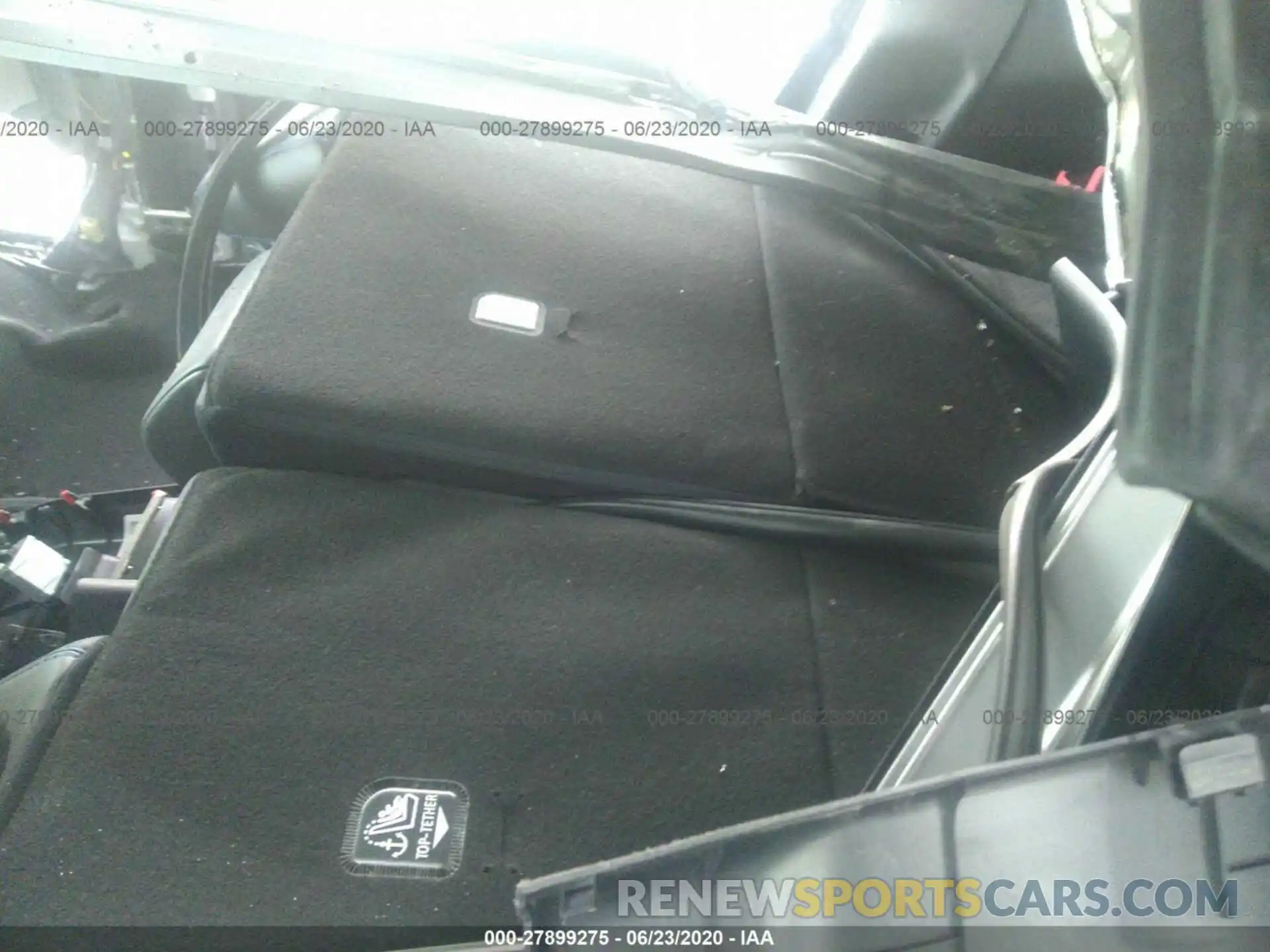 8 Photograph of a damaged car 2T3EWRFV9KW022881 TOYOTA RAV4 2019